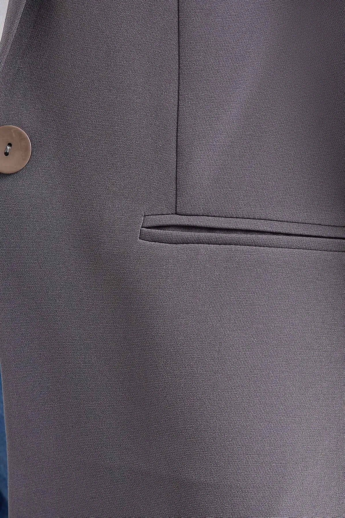 Buttoned Blazer 5