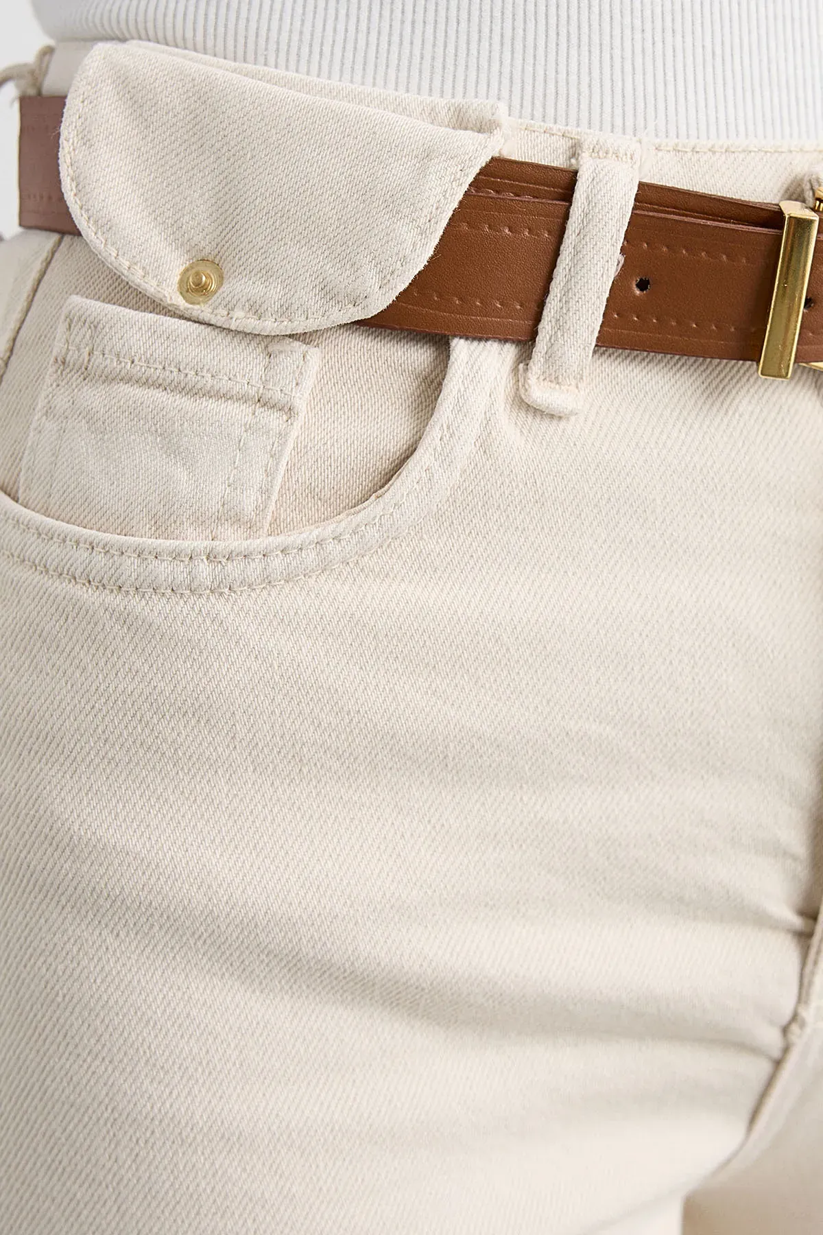 High-Waist Denim Pants with Belt 5