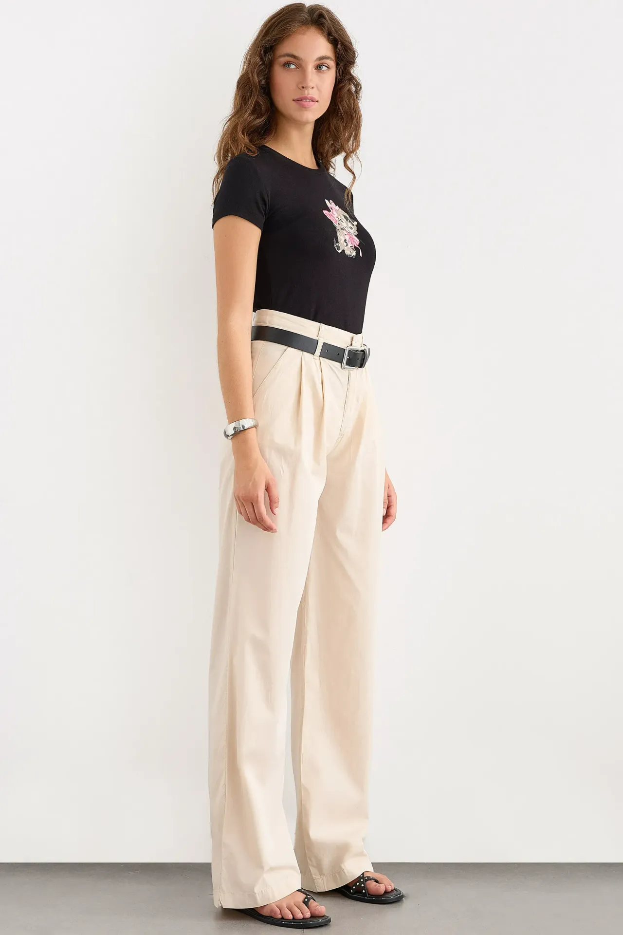 High-Waist Pleated Straight-Leg Pants with Waist Detail