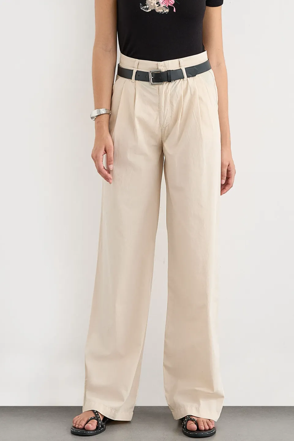 High-Waist Pleated Straight-Leg Pants with Waist Detail