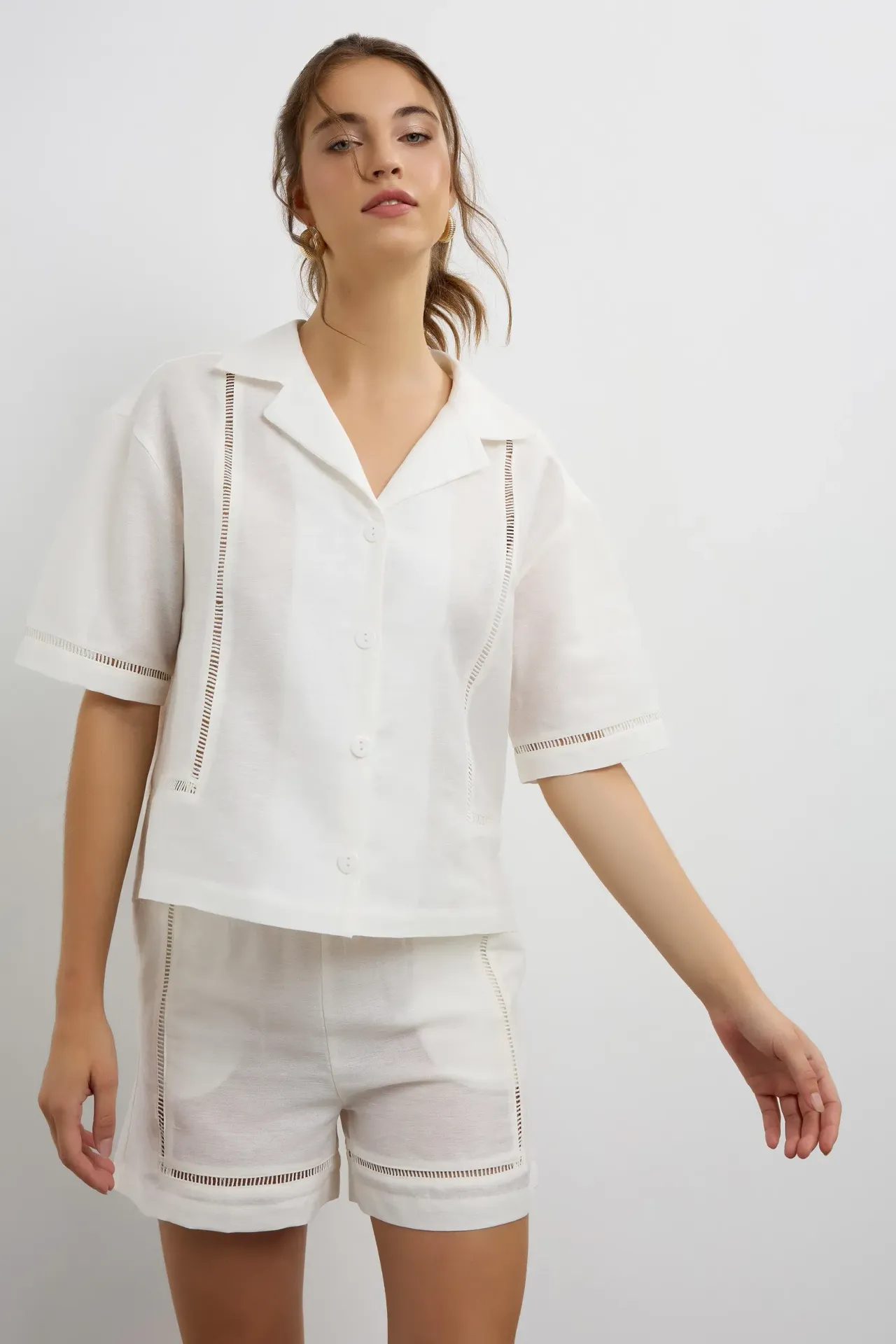 Linen Short Sleeve Shirt with Cutout Detail 