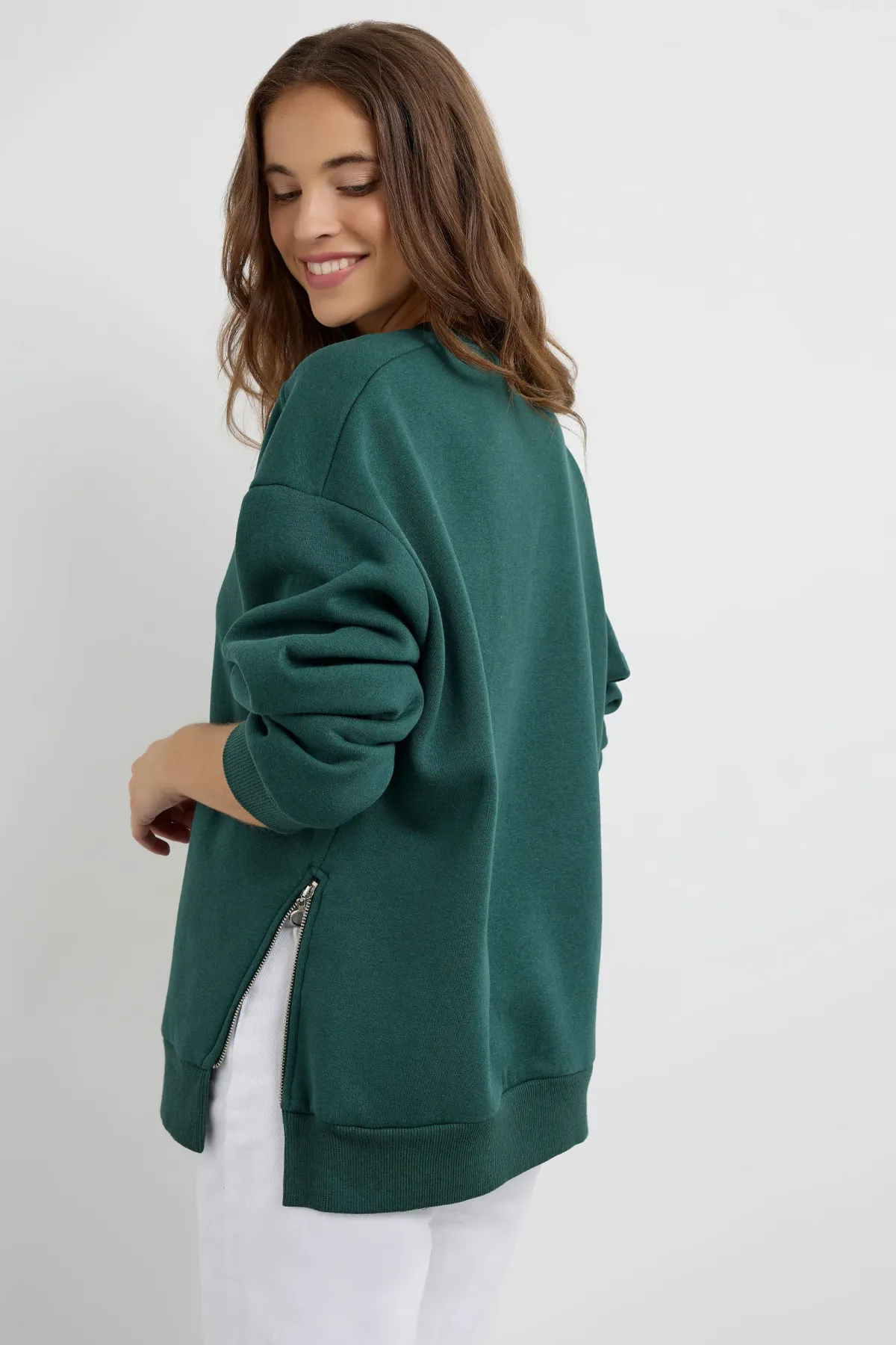 Oversized Zip-Detail Sweatshirt 2