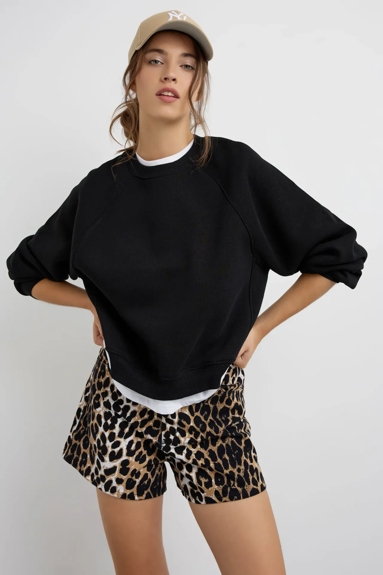 Regular-Fit Tee/Sweatshirt