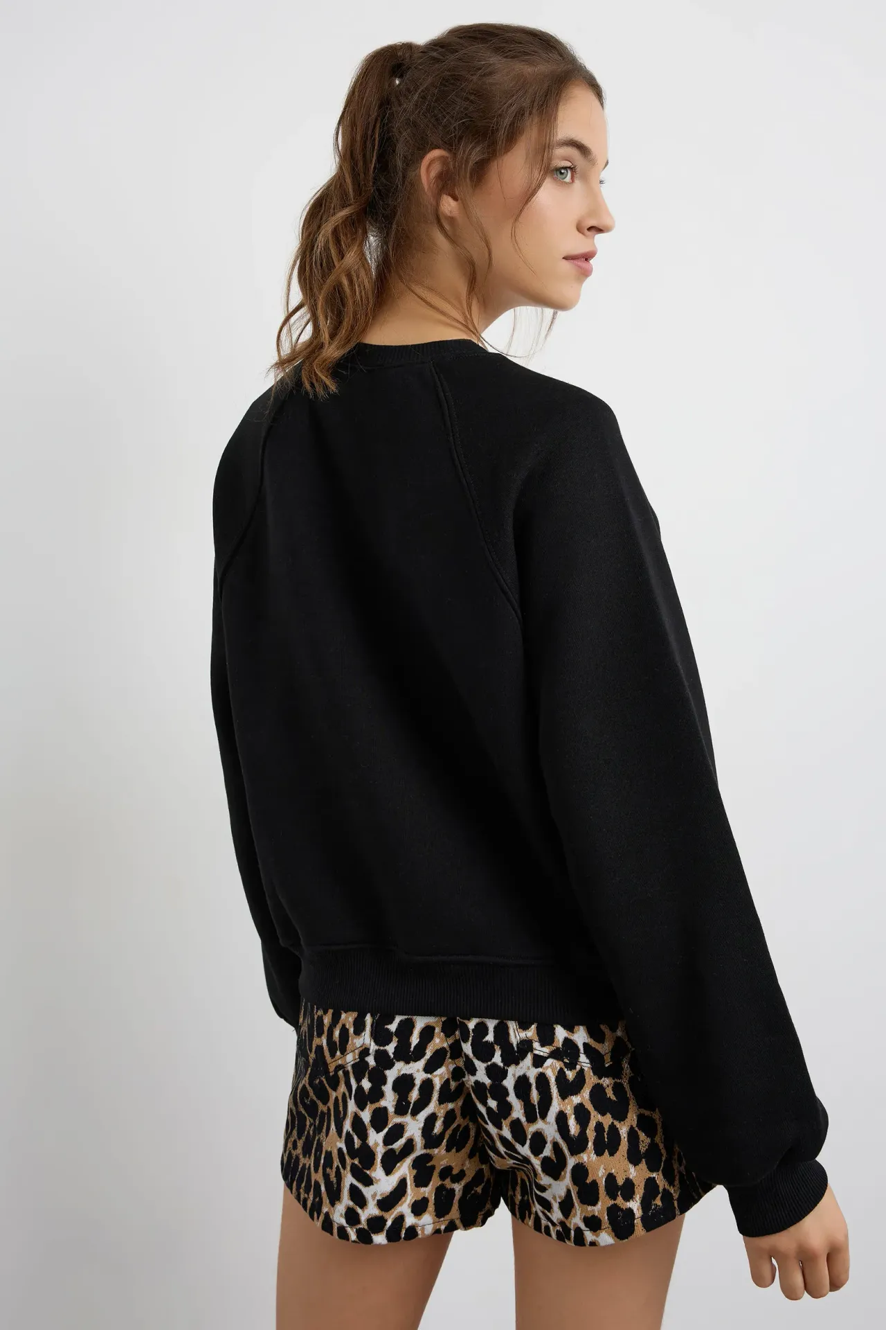 Regular-Fit Tee/Sweatshirt