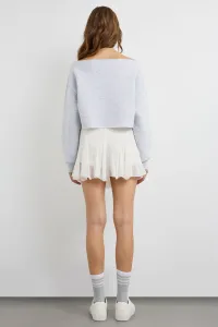 white-image-3