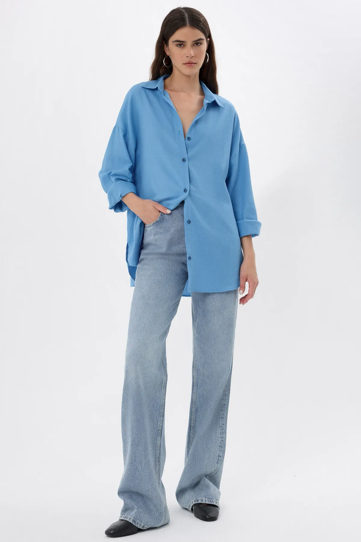 Classic Buttoned Long Sleeve Shirt 2