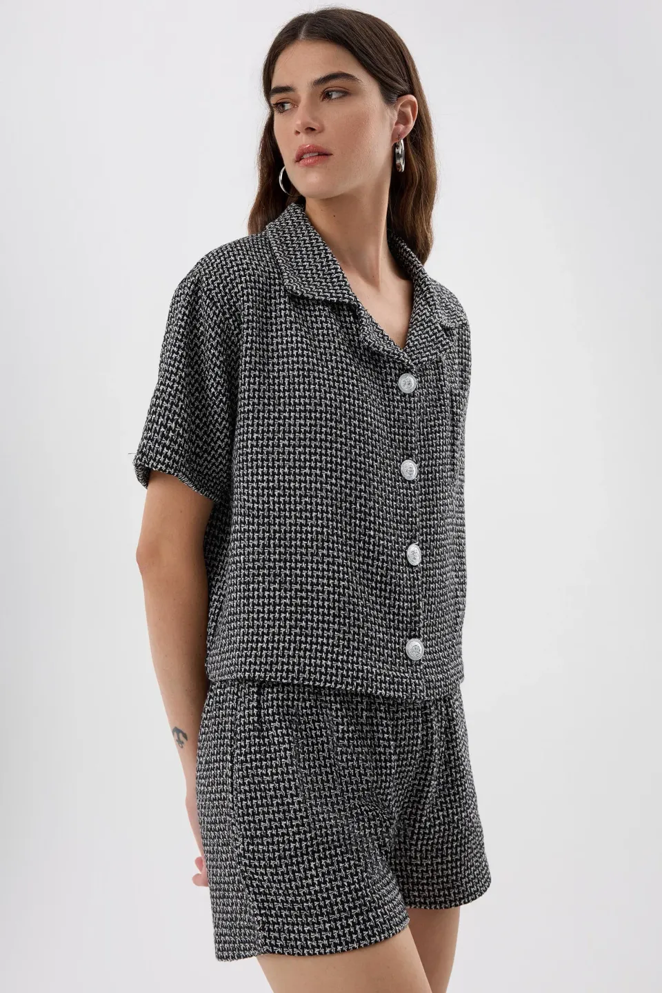 Buttoned Short-Sleeve Tweed Blouse