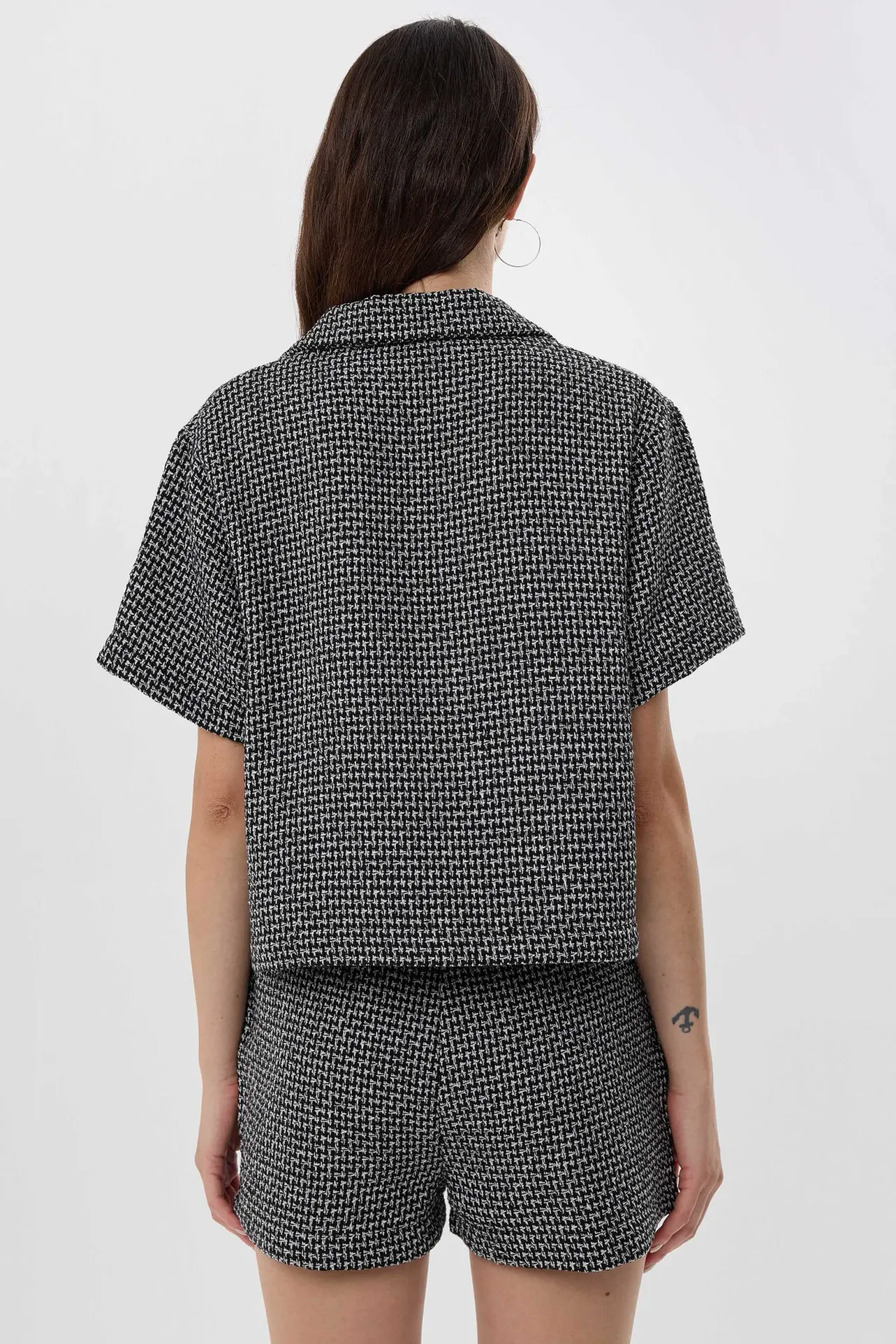 Buttoned Short-Sleeve Tweed Blouse