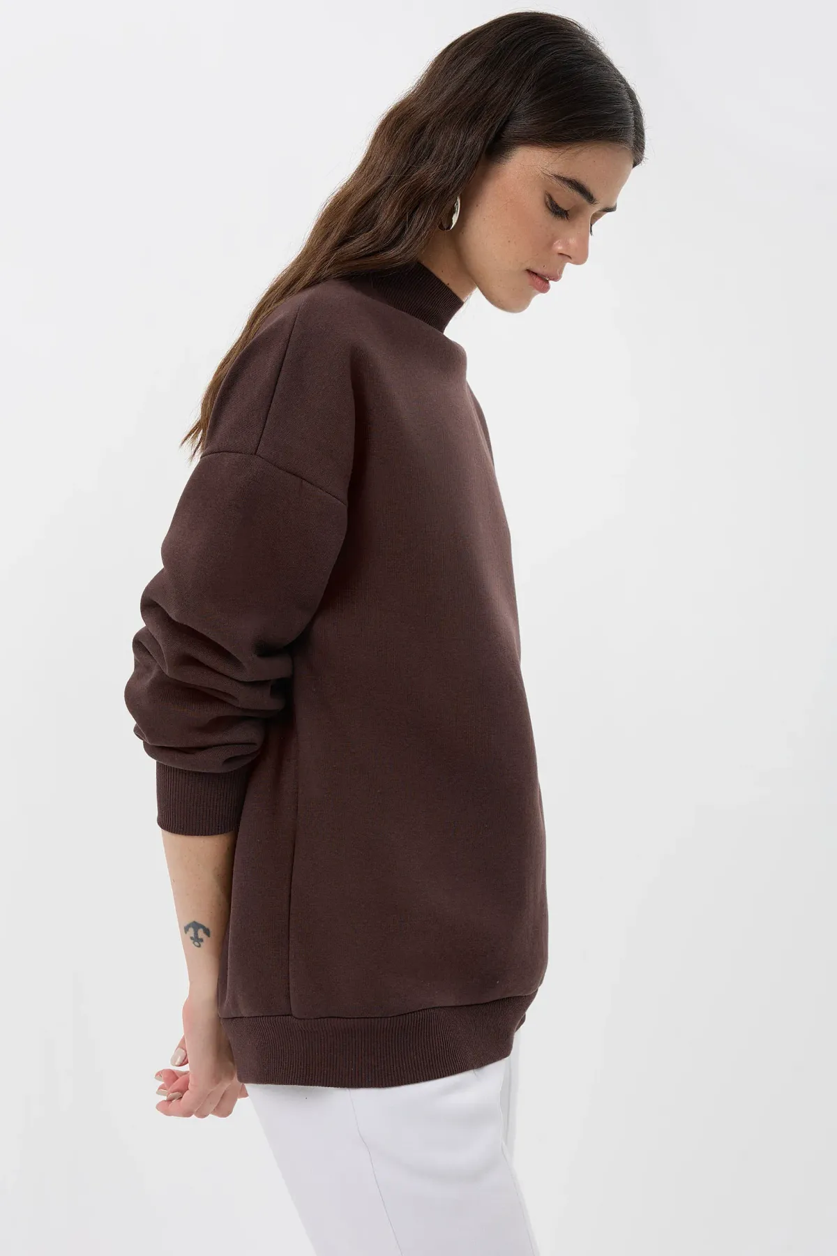 Regular-Fit Tee/Sweatshirt 3