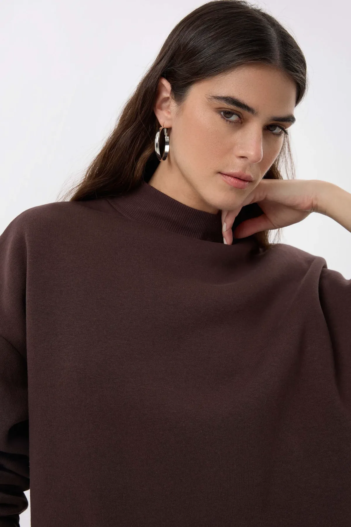 Regular-Fit Tee/Sweatshirt 4