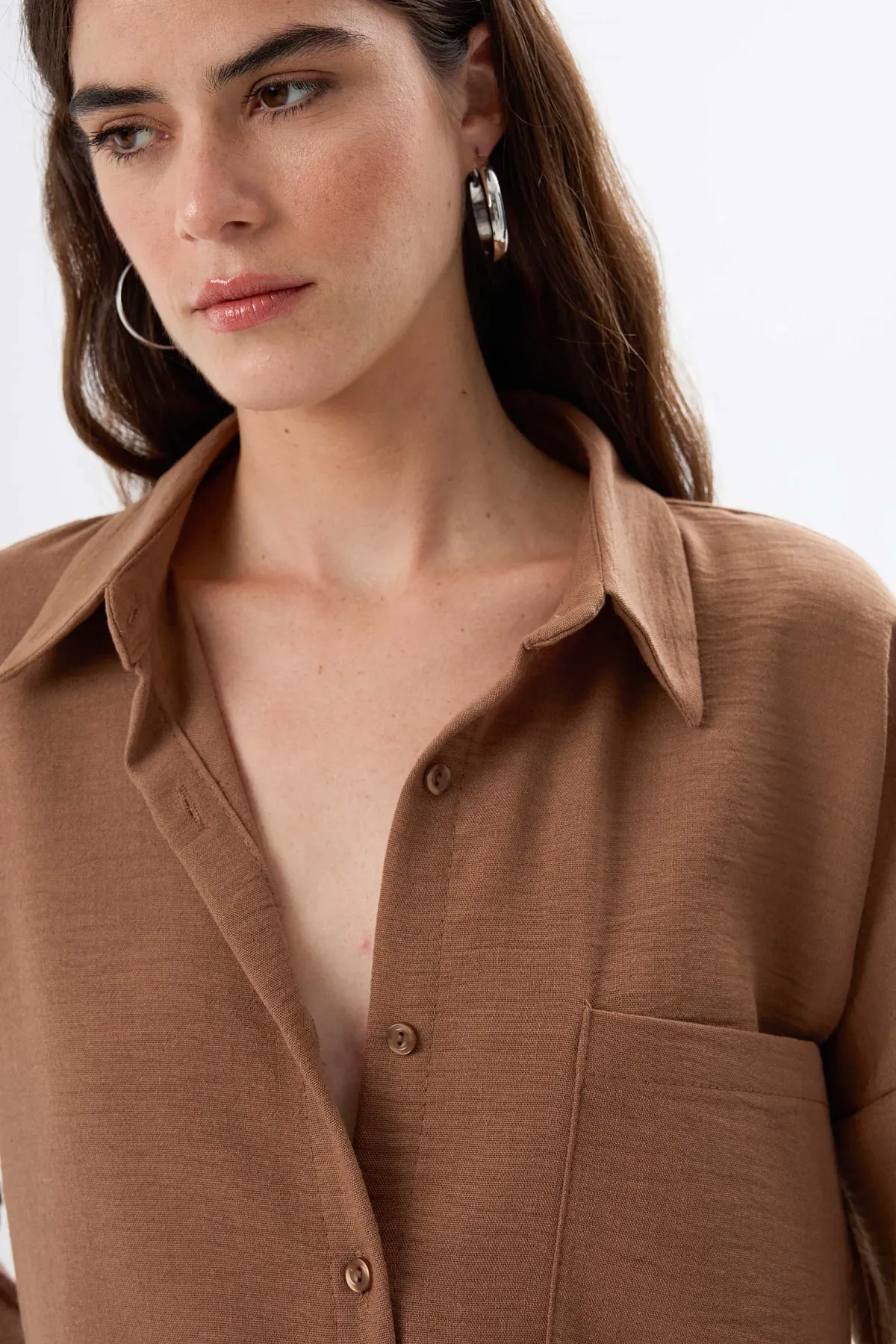 Linen Oversized Shirt with a Pocket 4