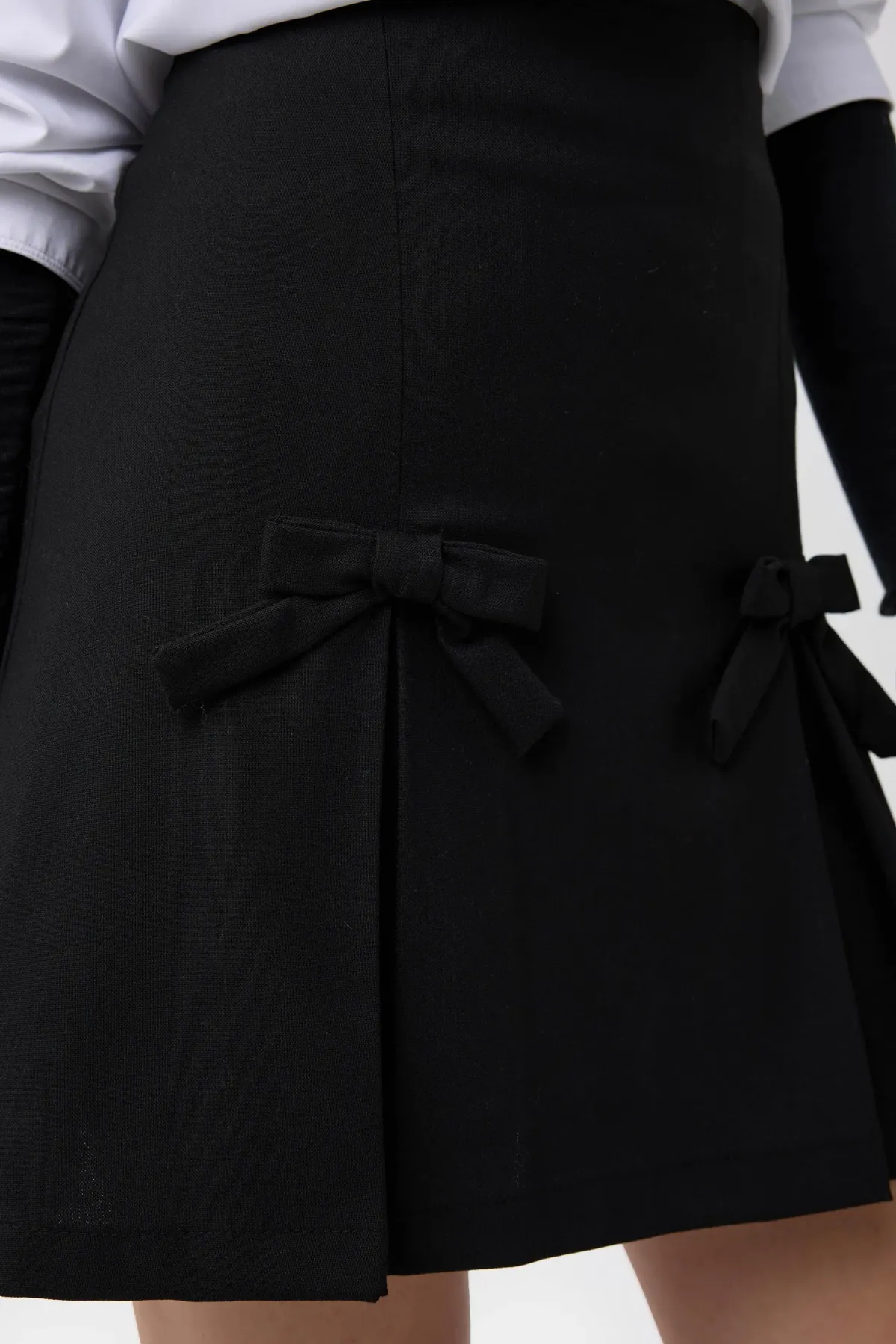 Bow Detailed Mini Skirt 5