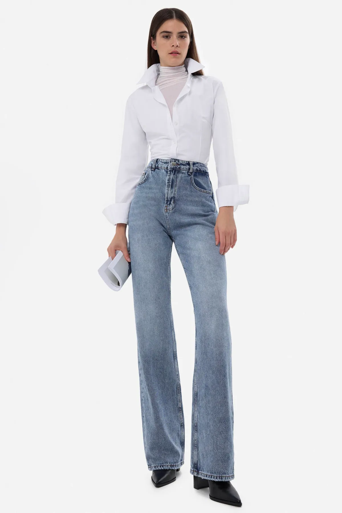 High-Waist Straight-Leg Denim Jeans 3