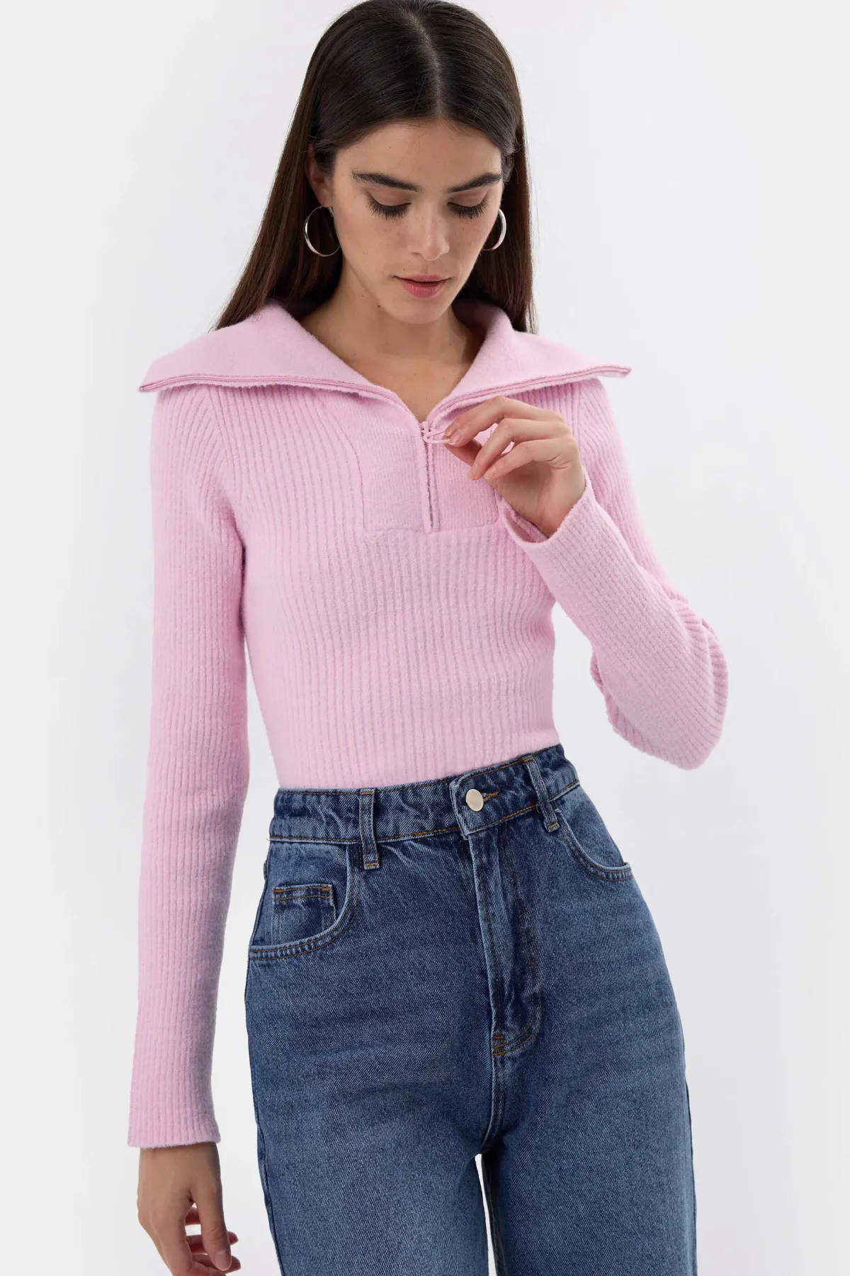 Zippered Knitted Sweater 3