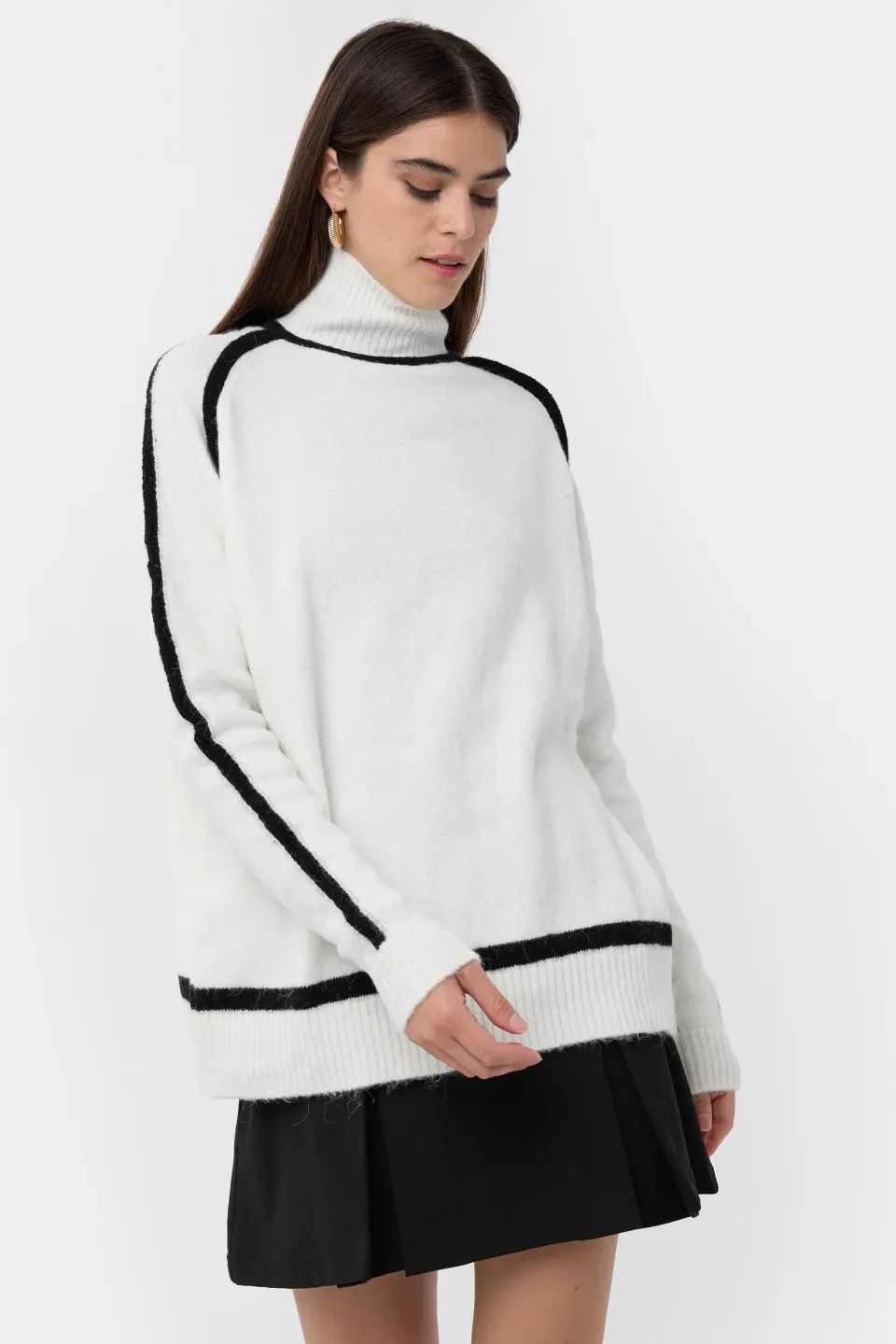 Oversized Knit Sweater with Contrast Detail