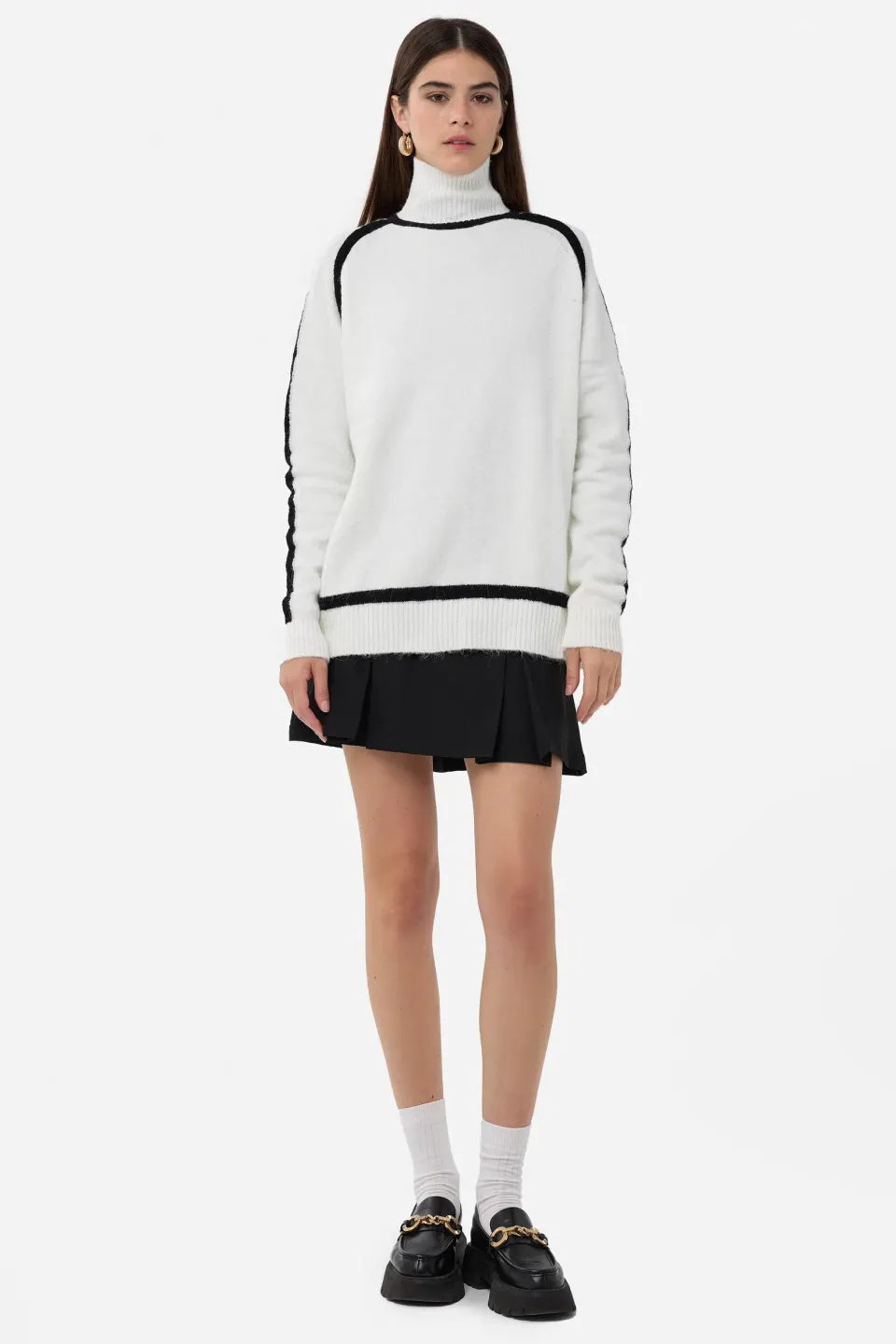 Oversized Knit Sweater with Contrast Detail