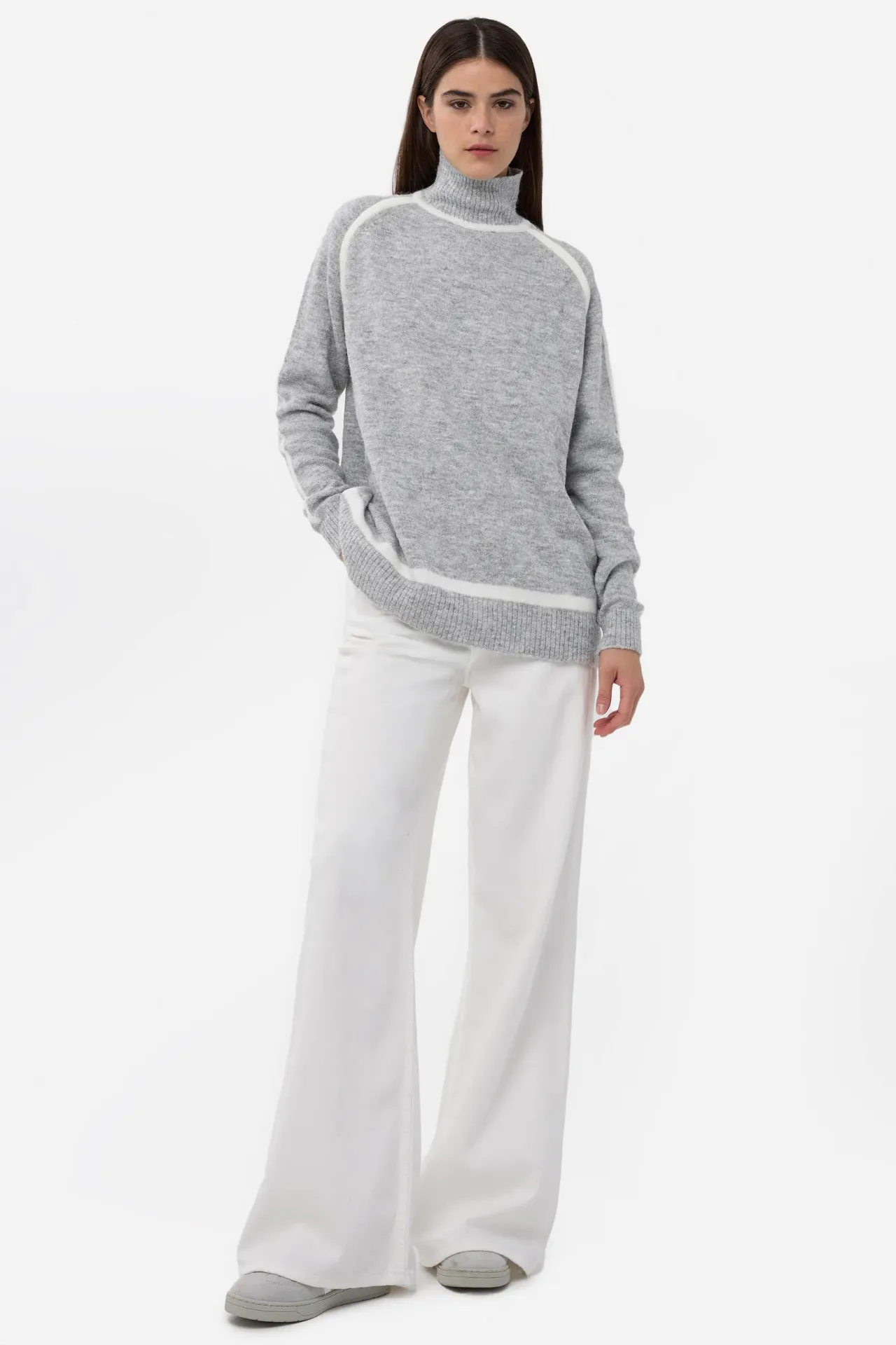 Oversized Knit Sweater with Contrast Detail