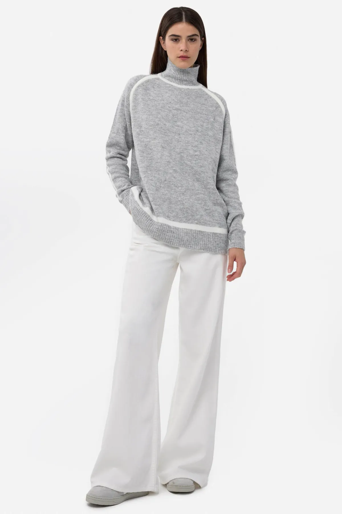 Oversized Knit Sweater with Contrast Detail 4
