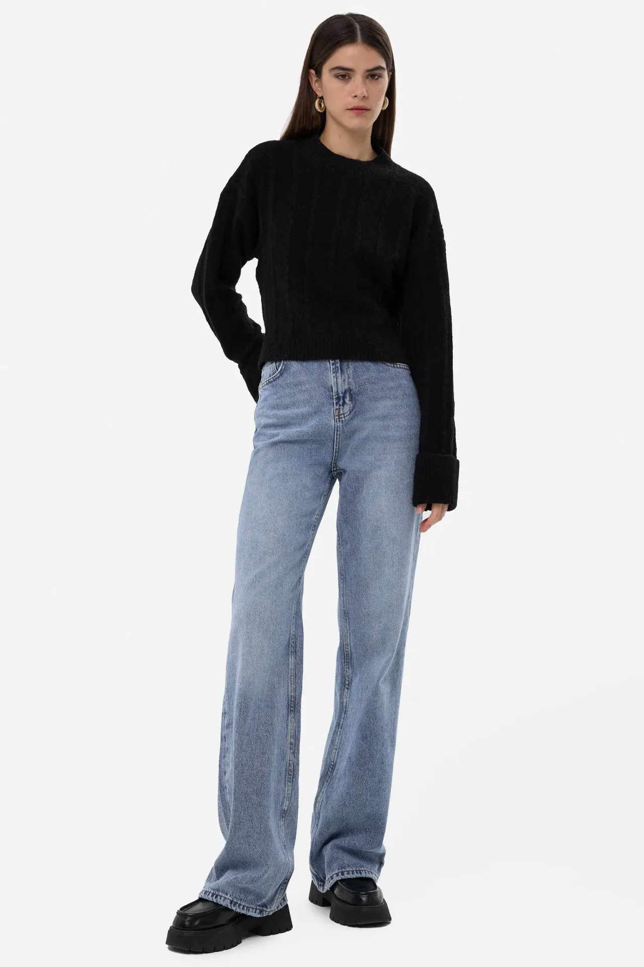 Relaxed-Fit Crew Neck Sweater