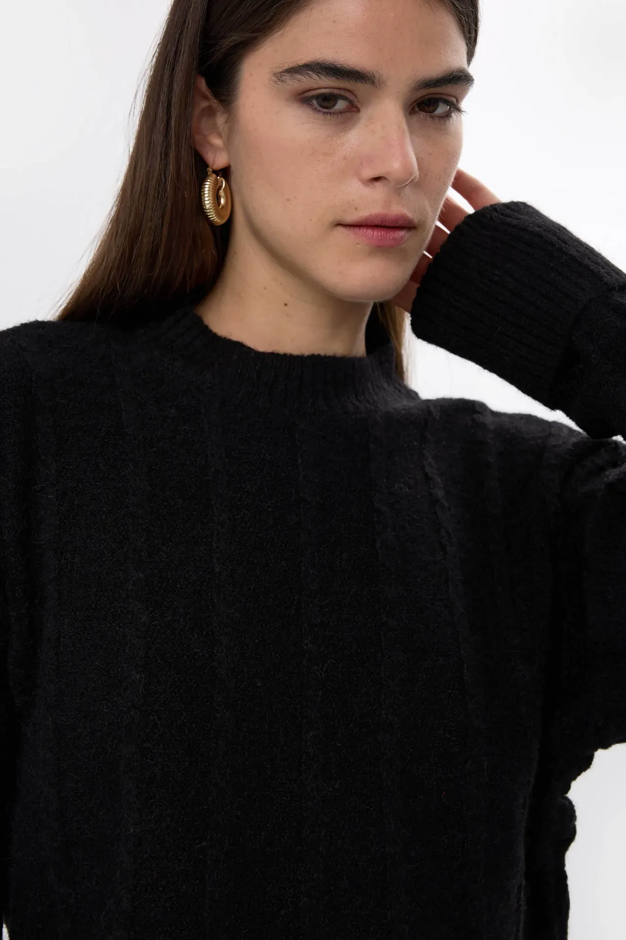 Relaxed-Fit Crew Neck Sweater