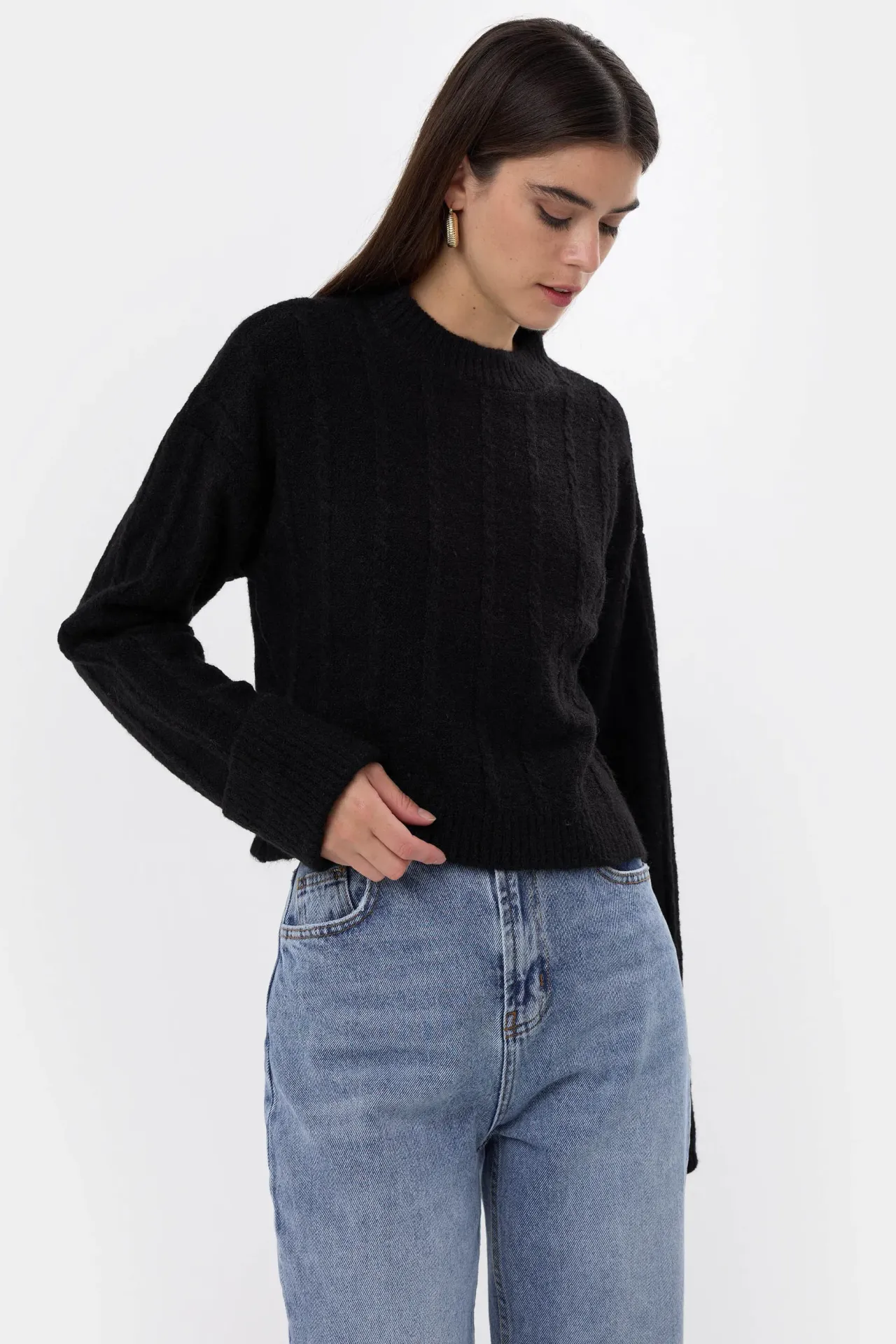 Relaxed-Fit Crew Neck Sweater