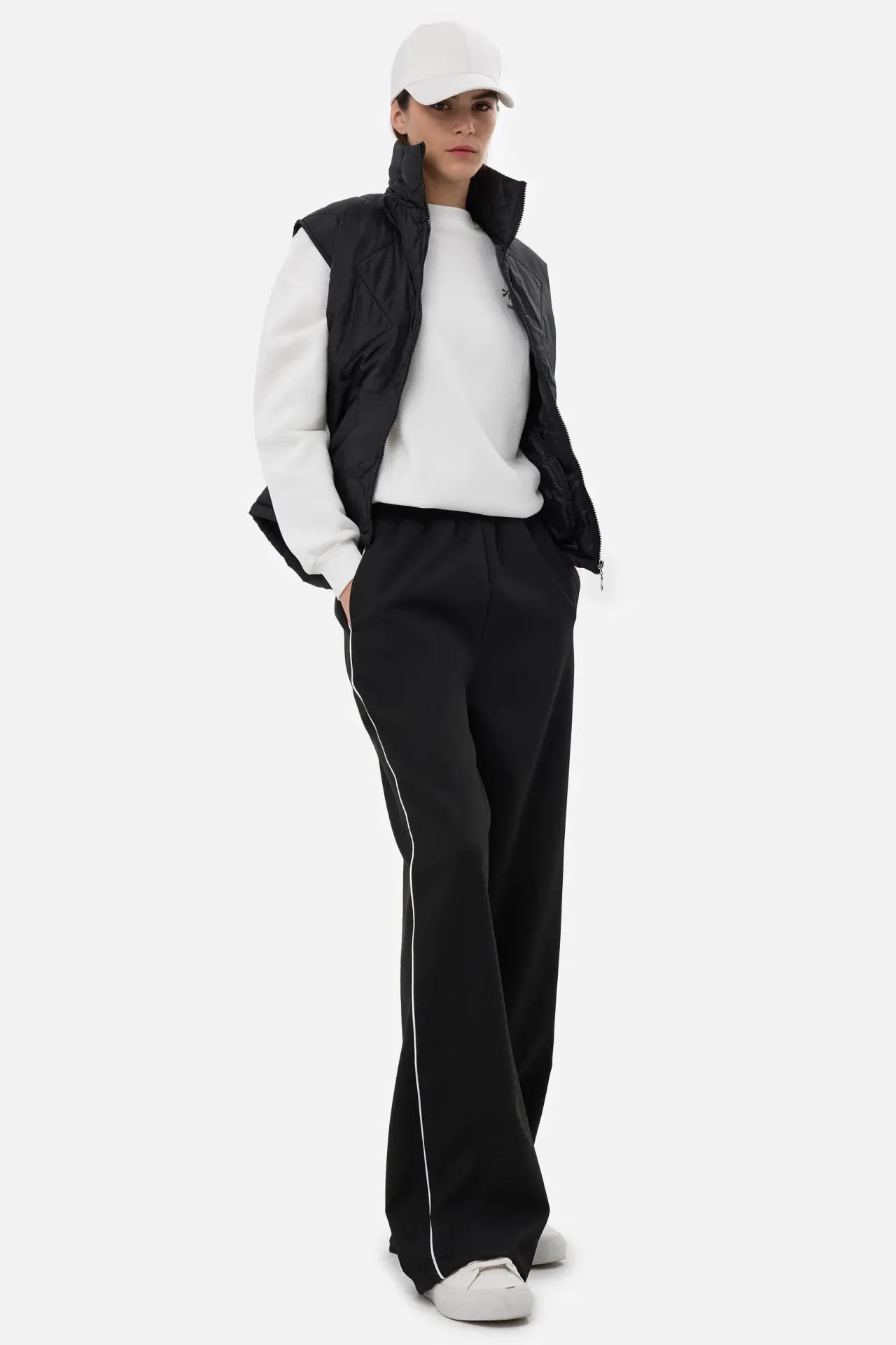 Wide-Leg Elastic Waist Pants with Contrast Detail