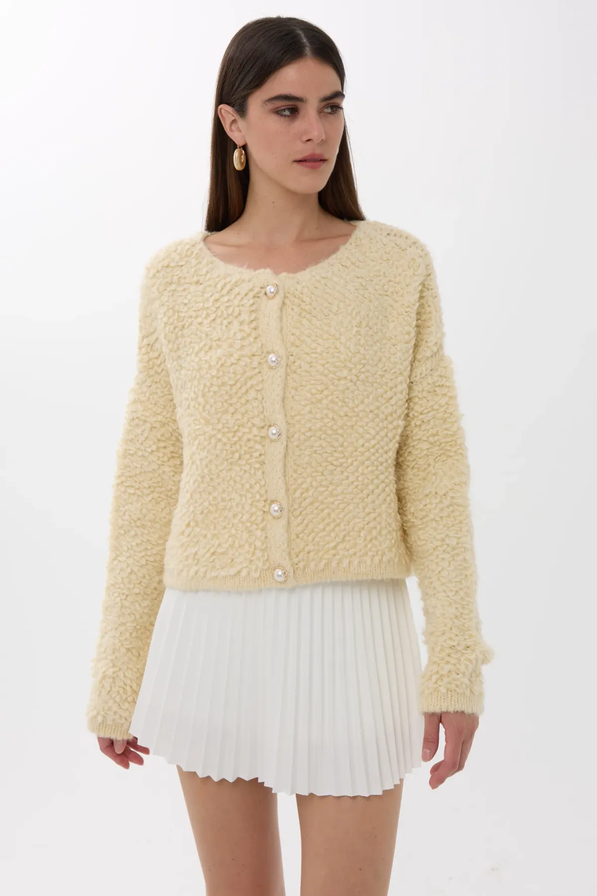 Textured Knitted Buttoned Cardigan 1