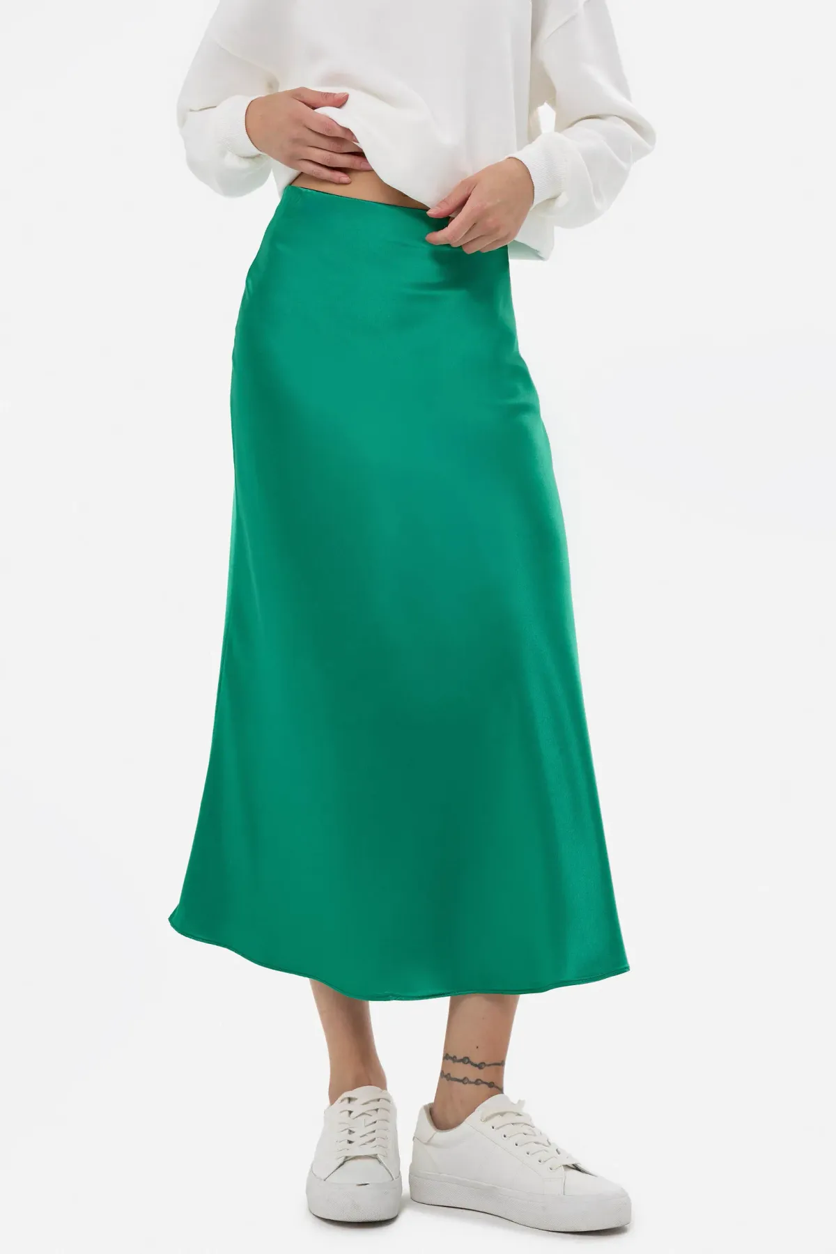 High-Waist Satin Midi Skirt 2