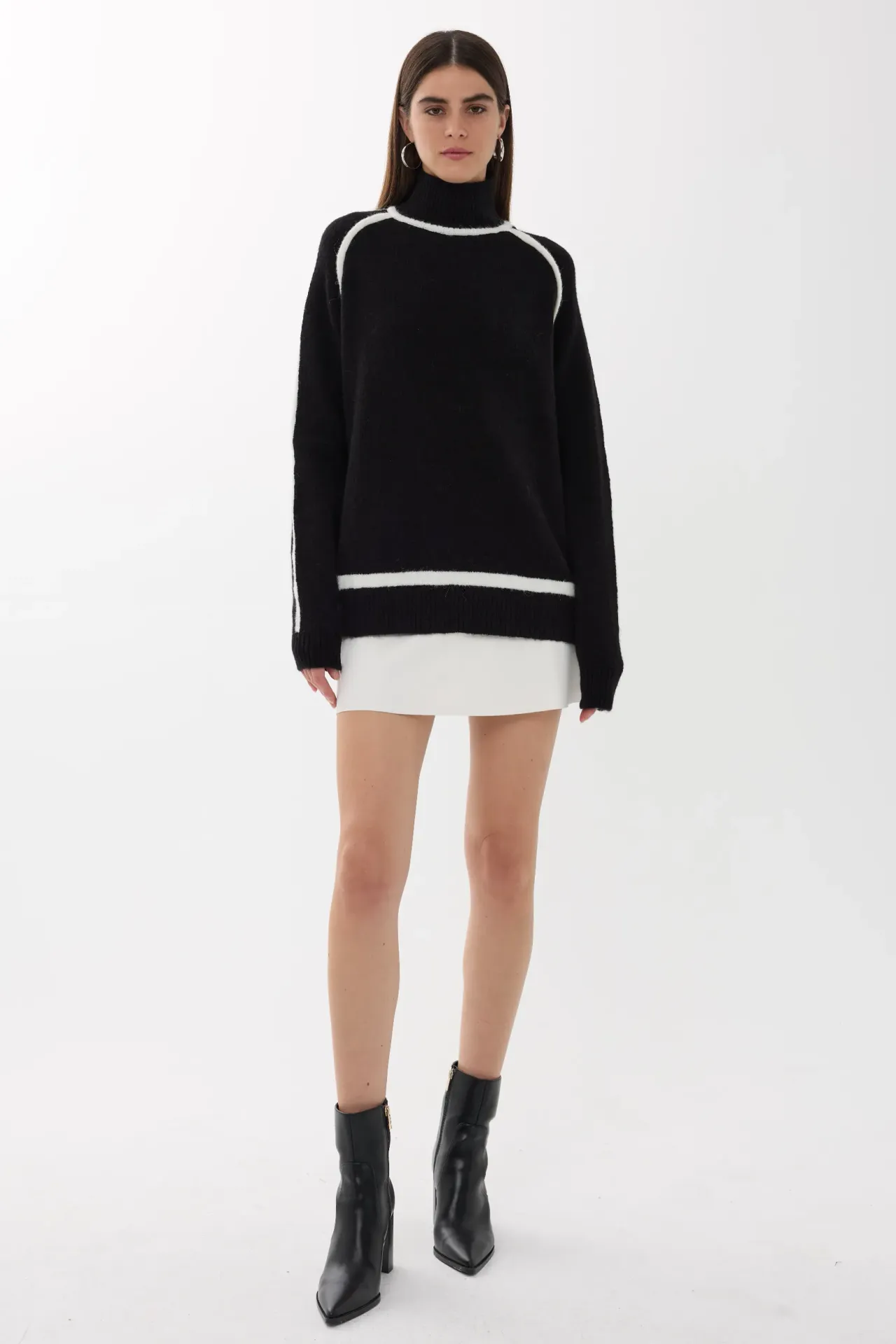 Oversized Knit Sweater with Contrast Detail