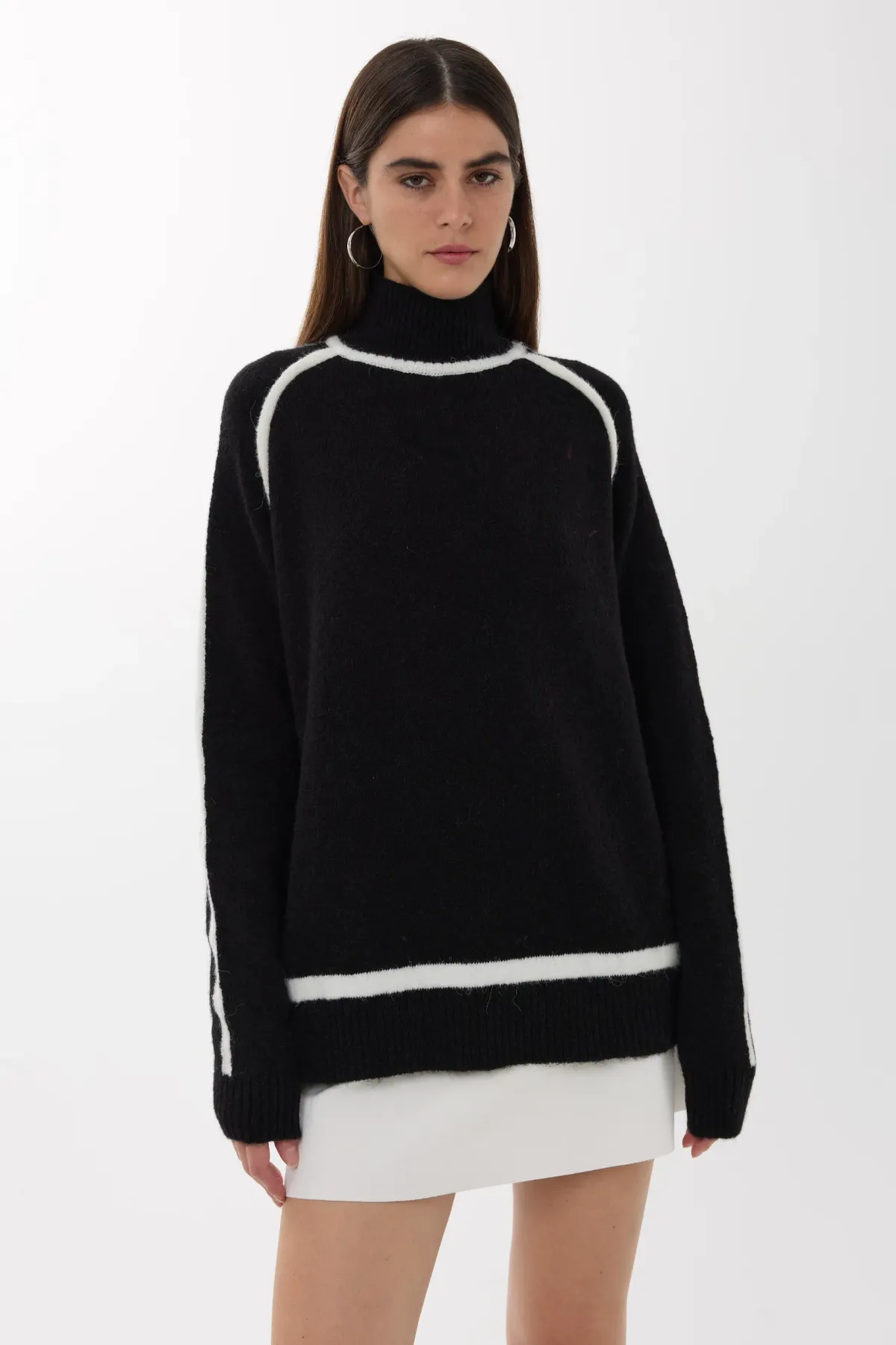 Oversized Knit Sweater with Contrast Detail 1