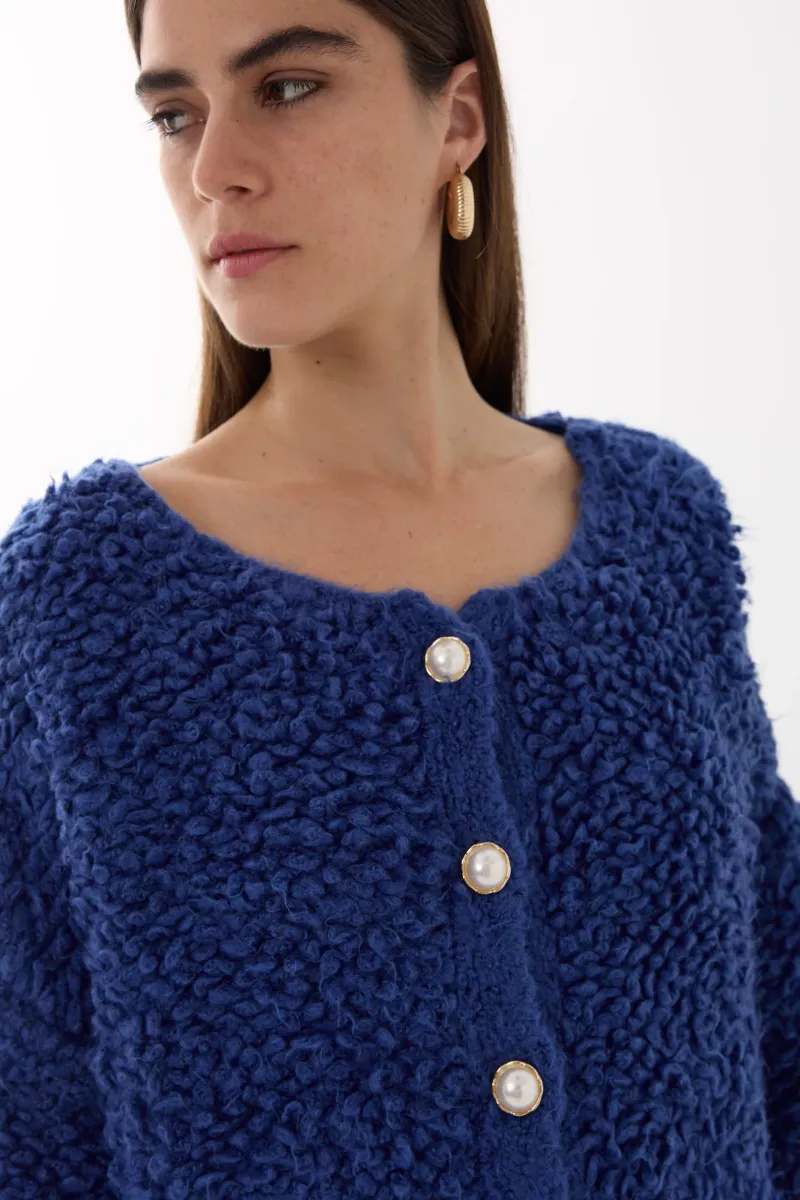 Textured Knitted Buttoned Cardigan 4