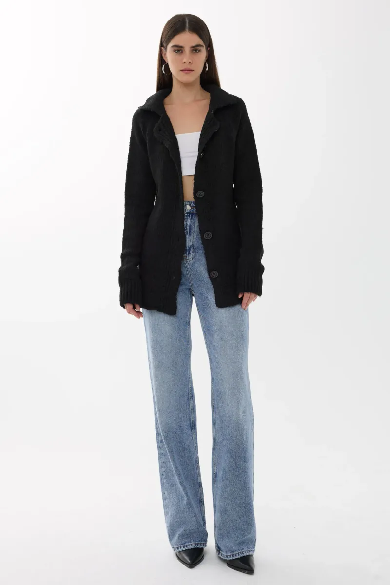 Buttoned Knitted Cardigan 2
