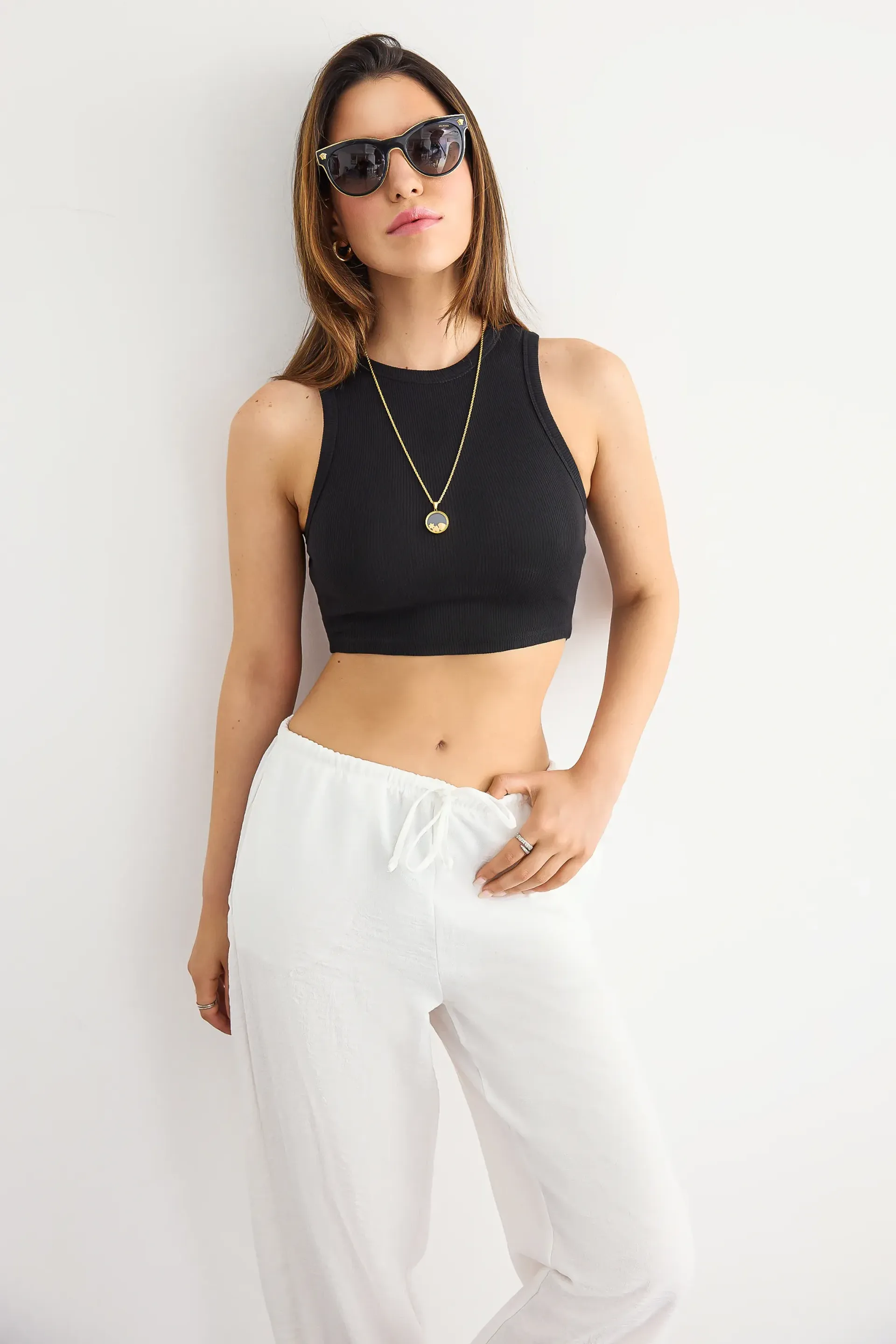 Black Basic Woven Crew-neck Tank Top Women