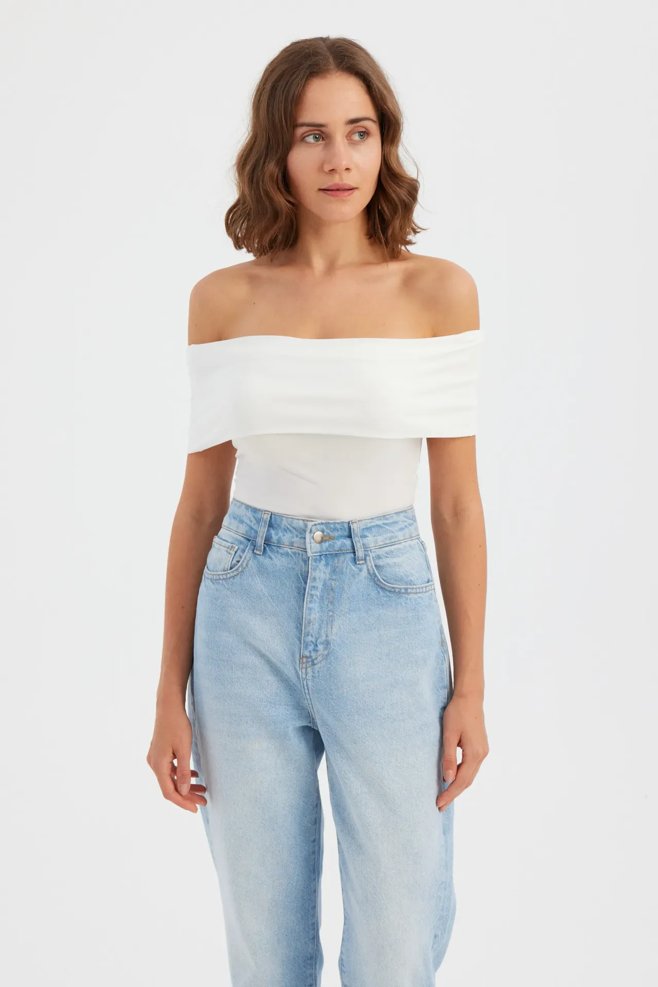 Off-Shoulder Ruched Bodycon Crop Top