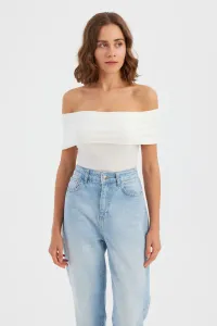 white-image-0