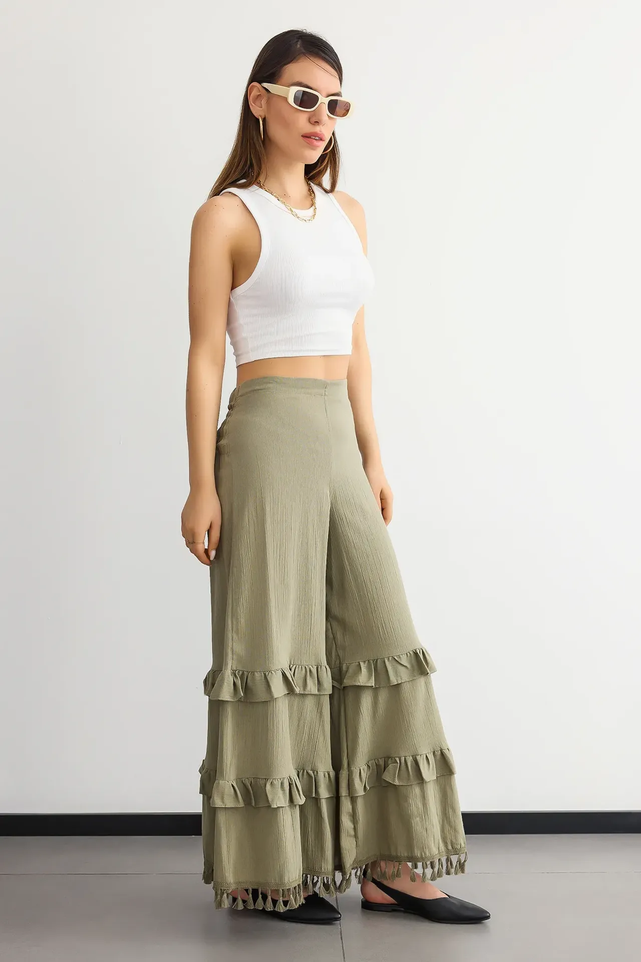 High-Waist Wide-Leg Linen Trousers with Tassel-Hem
