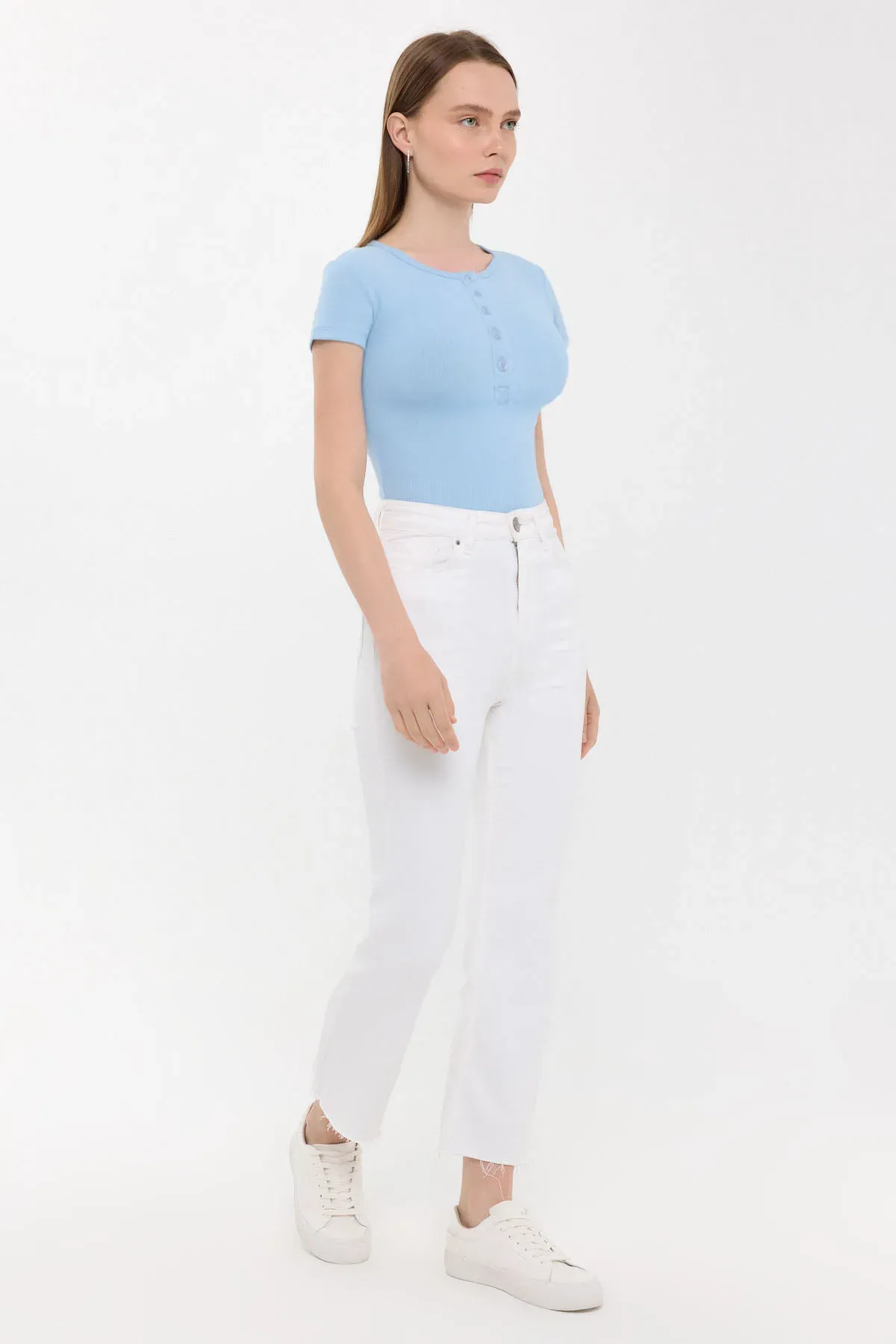 Buttoned Short Sleeve Round Neck T-Shirt 3