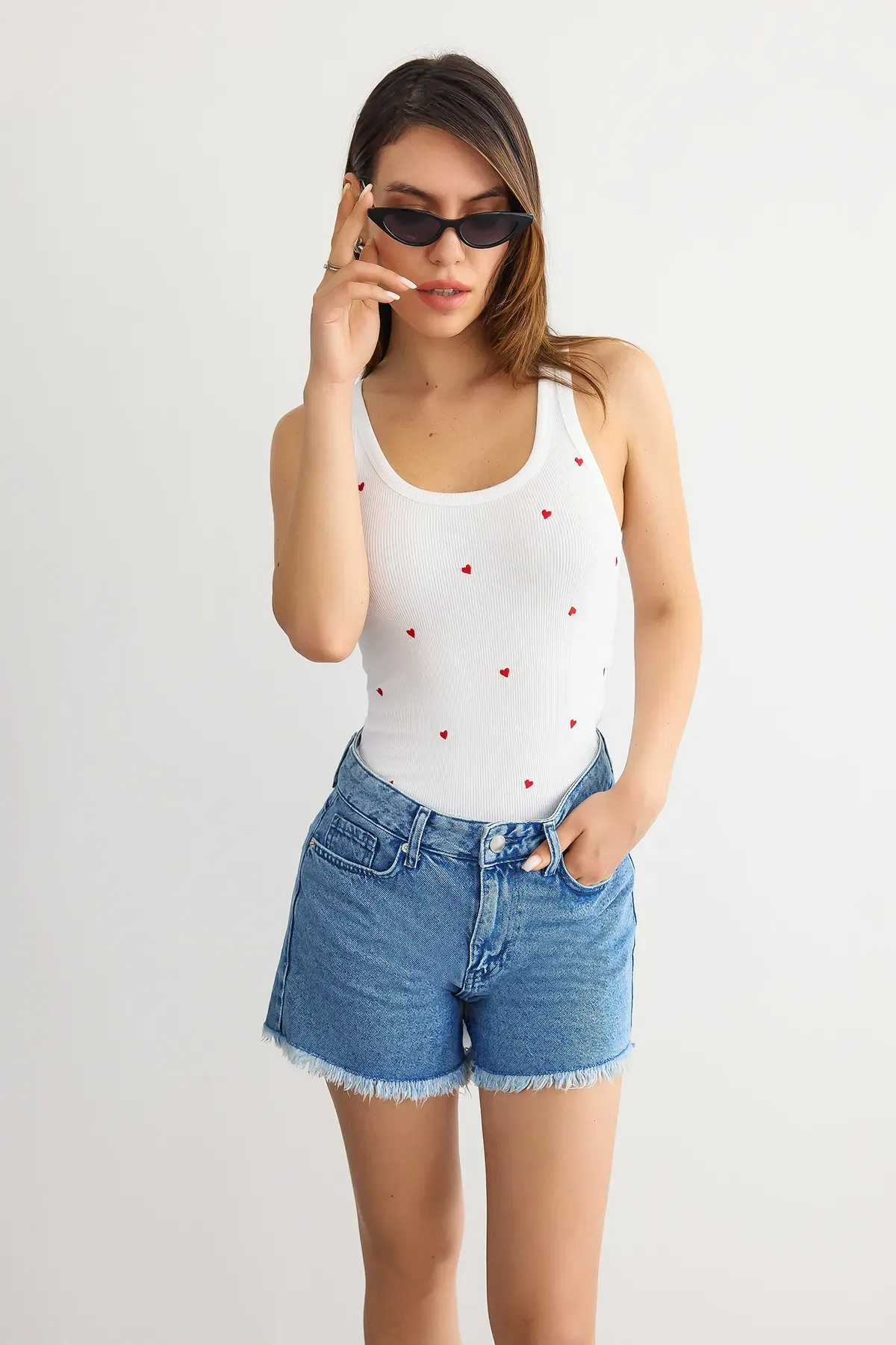 Embroidered Sleeveless Cami Top 2