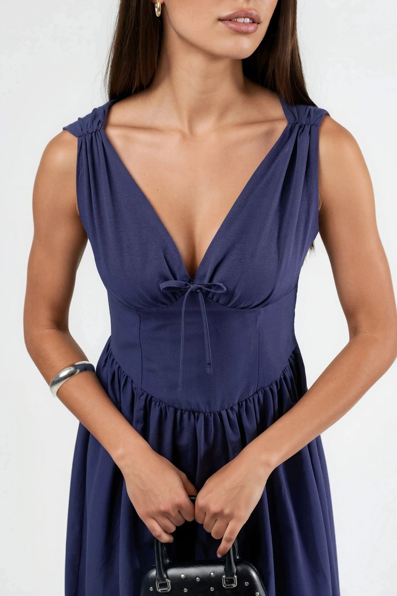 BUSEM V-neck Midi Dress with Bow Detail 4