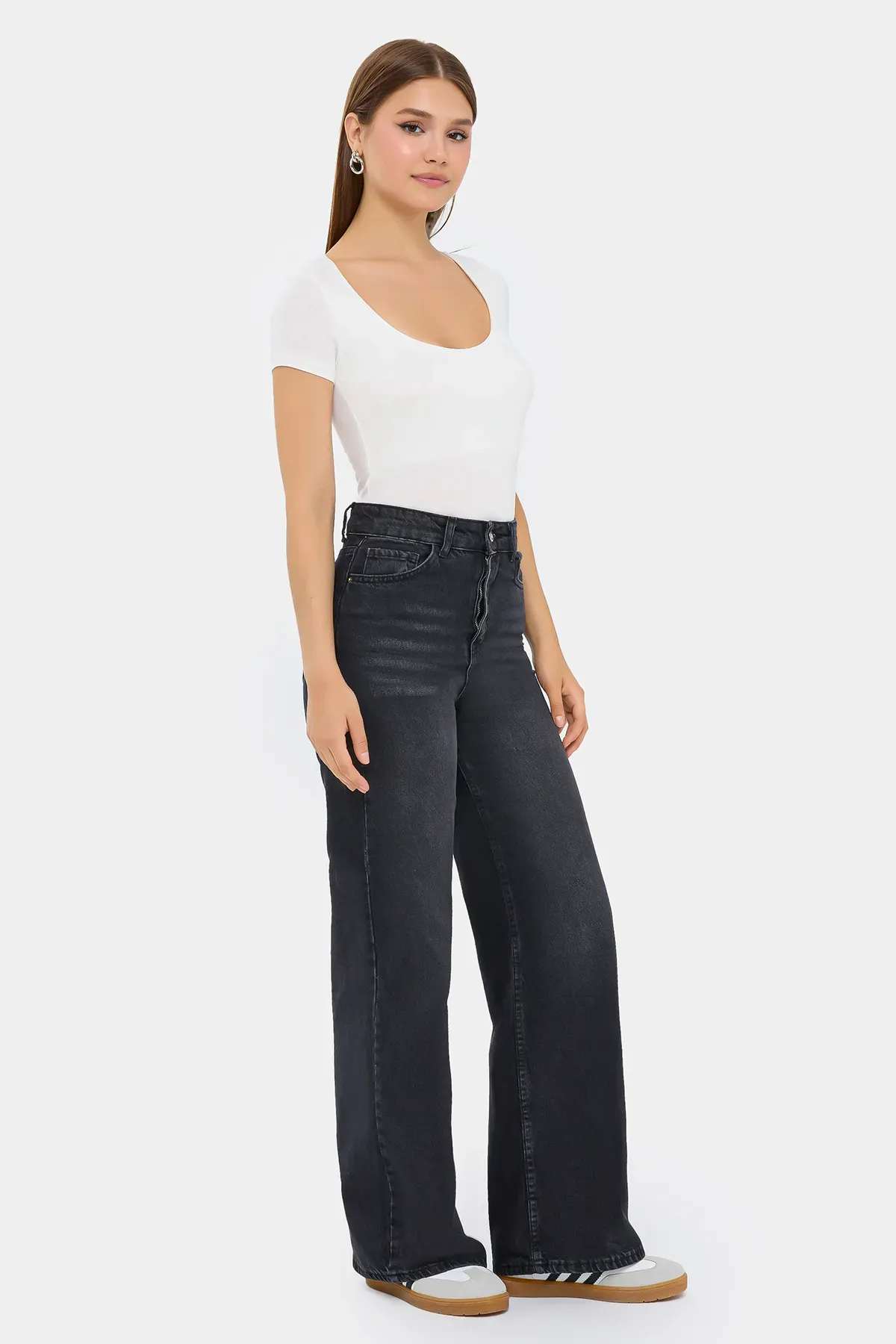 Basic Short Sleeve Woven T-Shirt with Scoop Neck 3