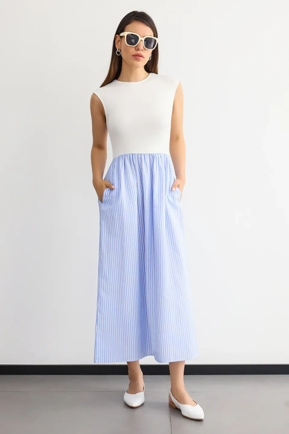 Striped High-Neck A-Line Sleeveless Maxi Dress