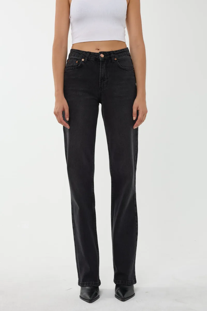 Mid Waist Straight Leg Jeans 4