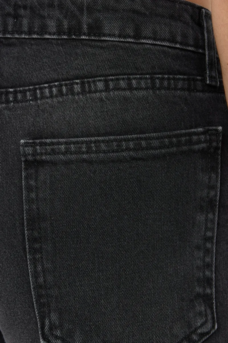 Mid Waist Straight Leg Jeans 5