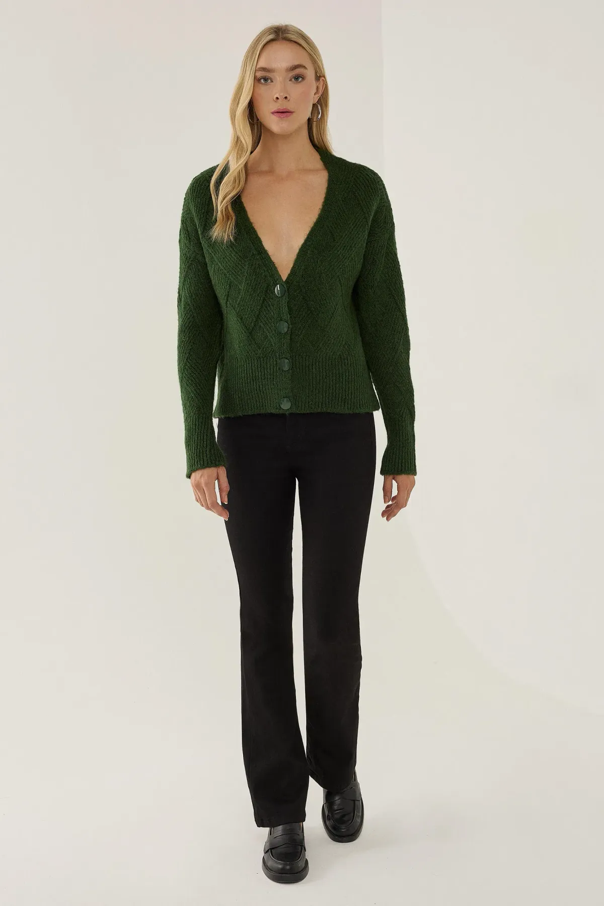 V-Neck Buttoned Knitwear Cardigan 2
