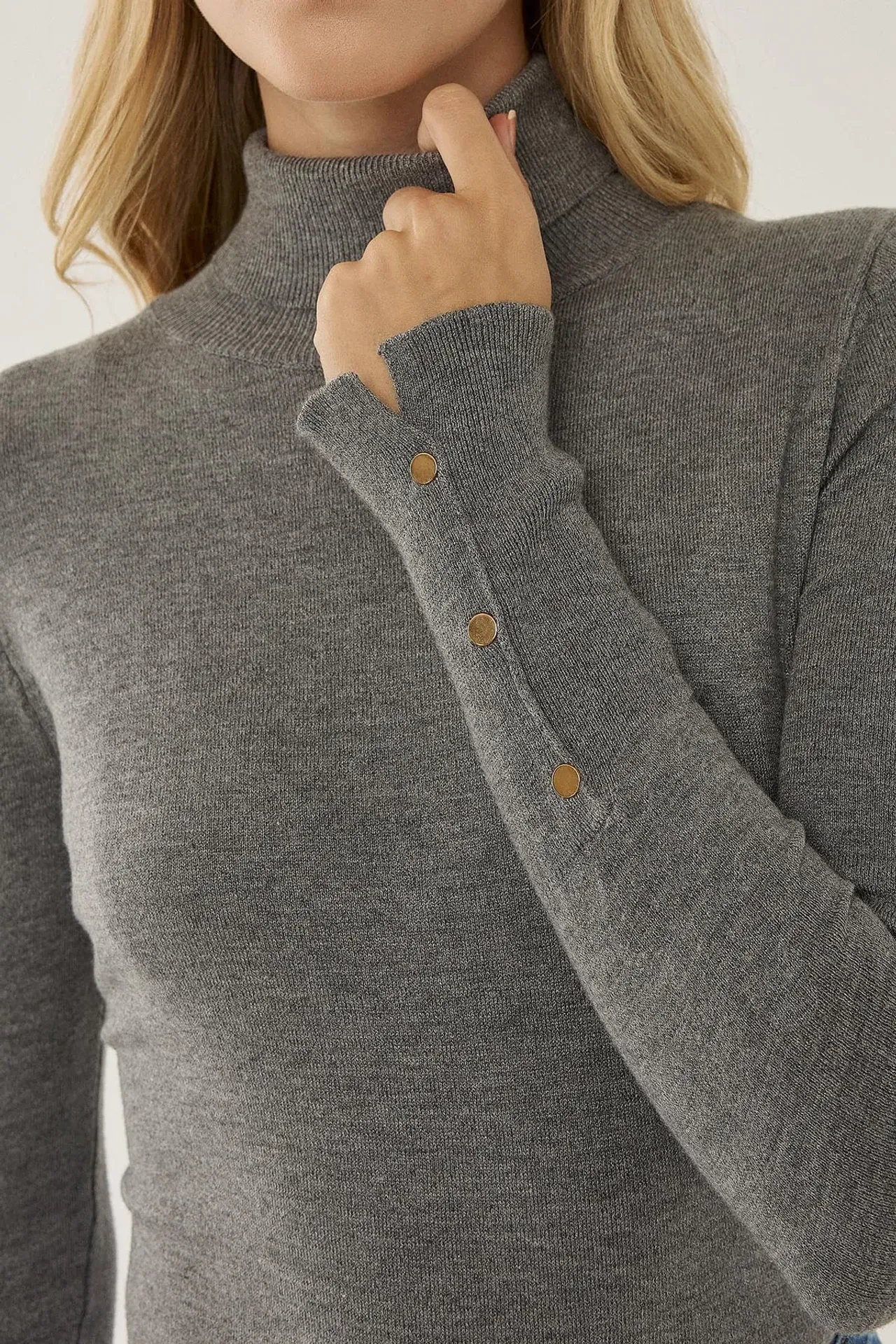 Basic Turtleneck Button Detail Knitted Top