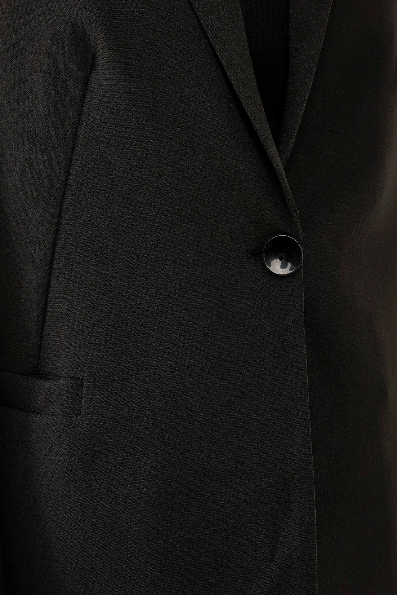 Lining Detailed Blazer