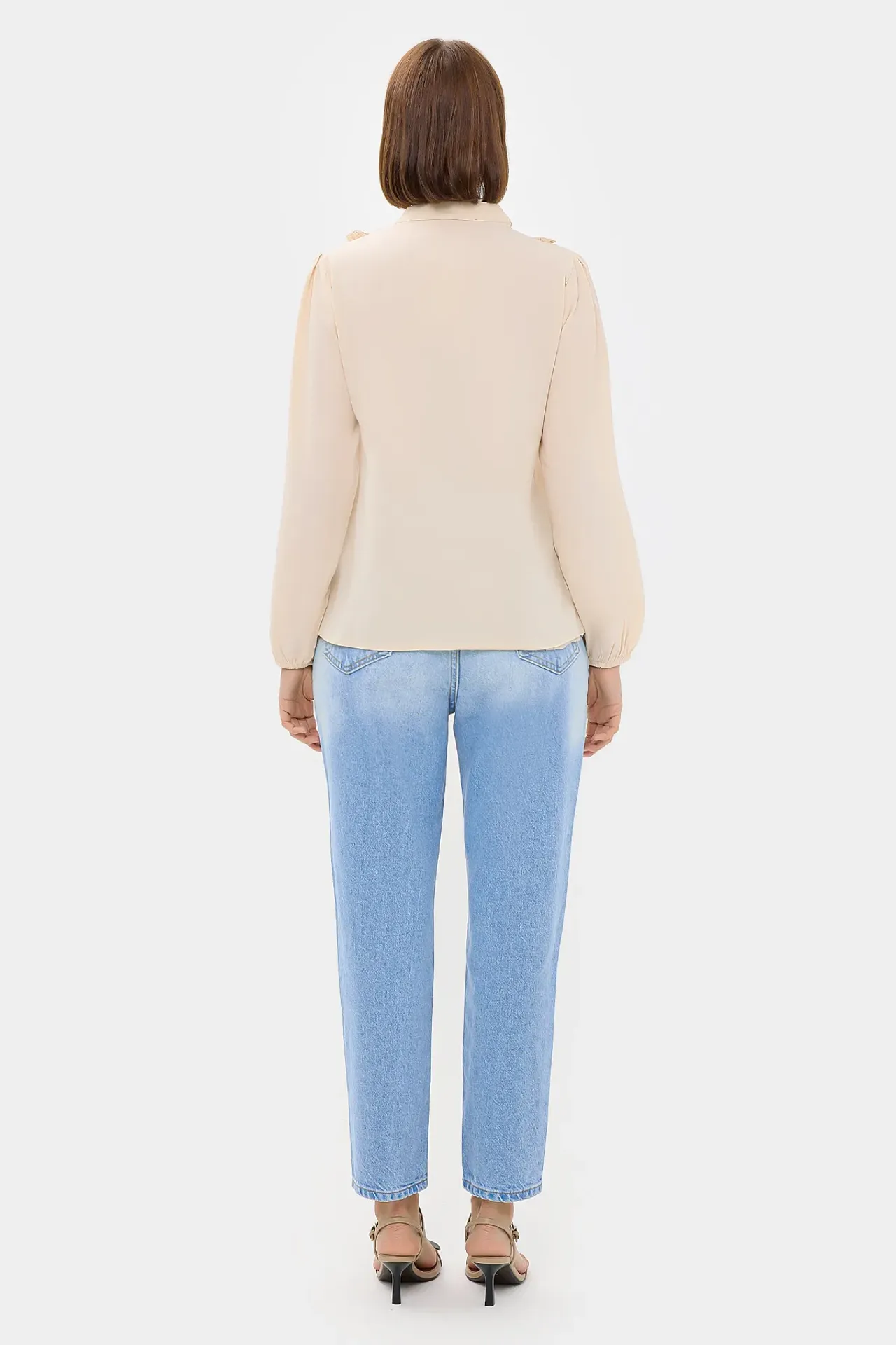 Ruffle Shirt with a Puff Sleeve