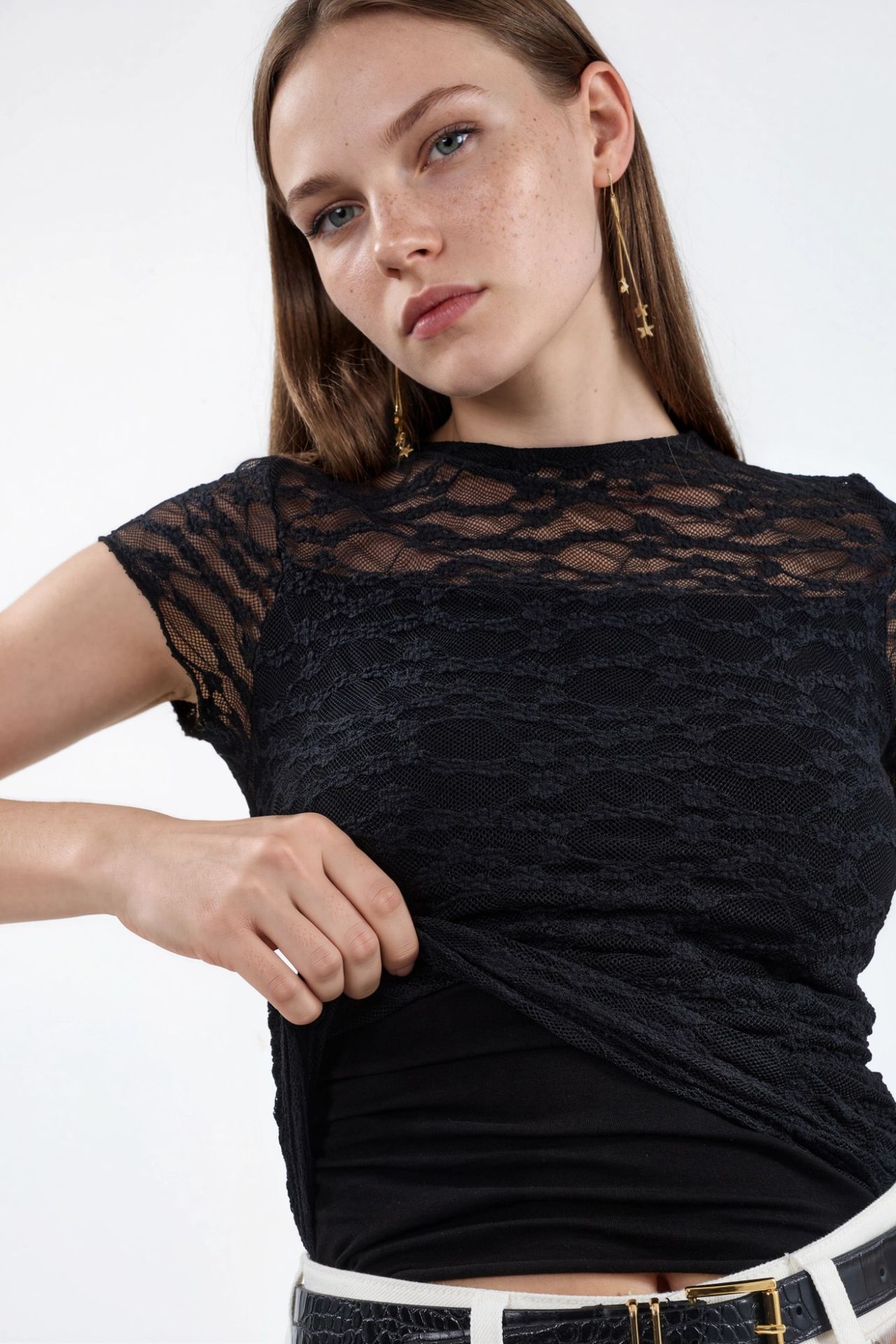 BUSEM Slim Fit Lace Knit Blouse 3