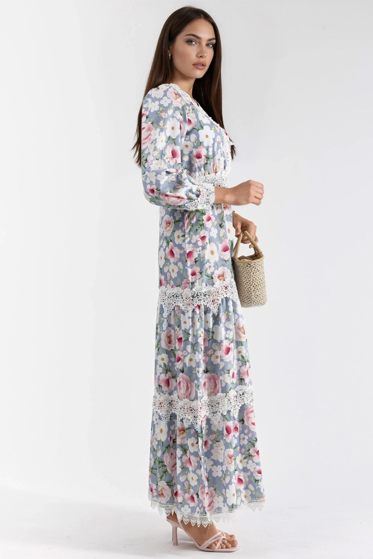 MSN Floral Lace Detail Maxi Dress with V-Neck 3