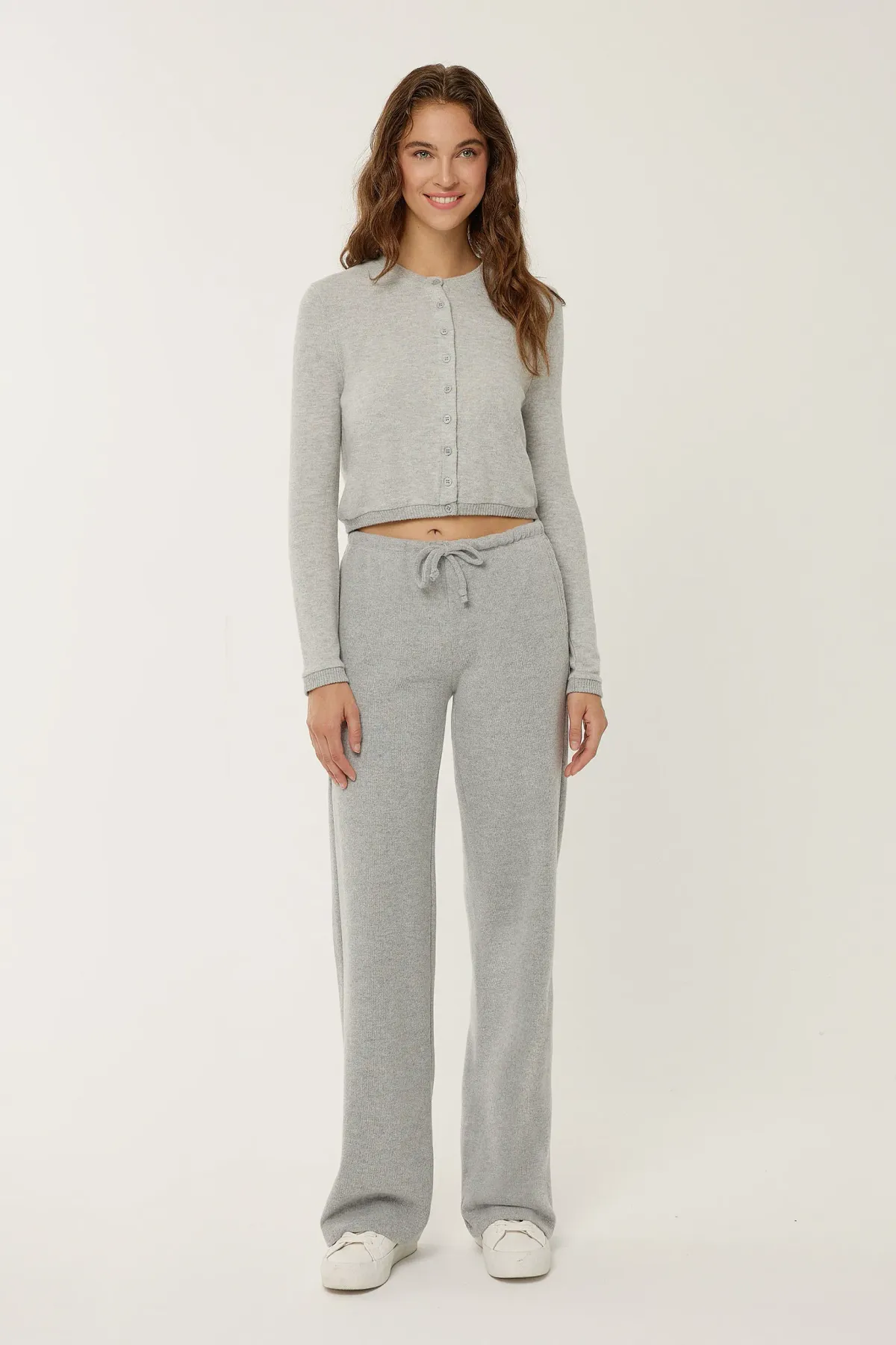 Elastic Waist Straight Leg Sweatpants 1